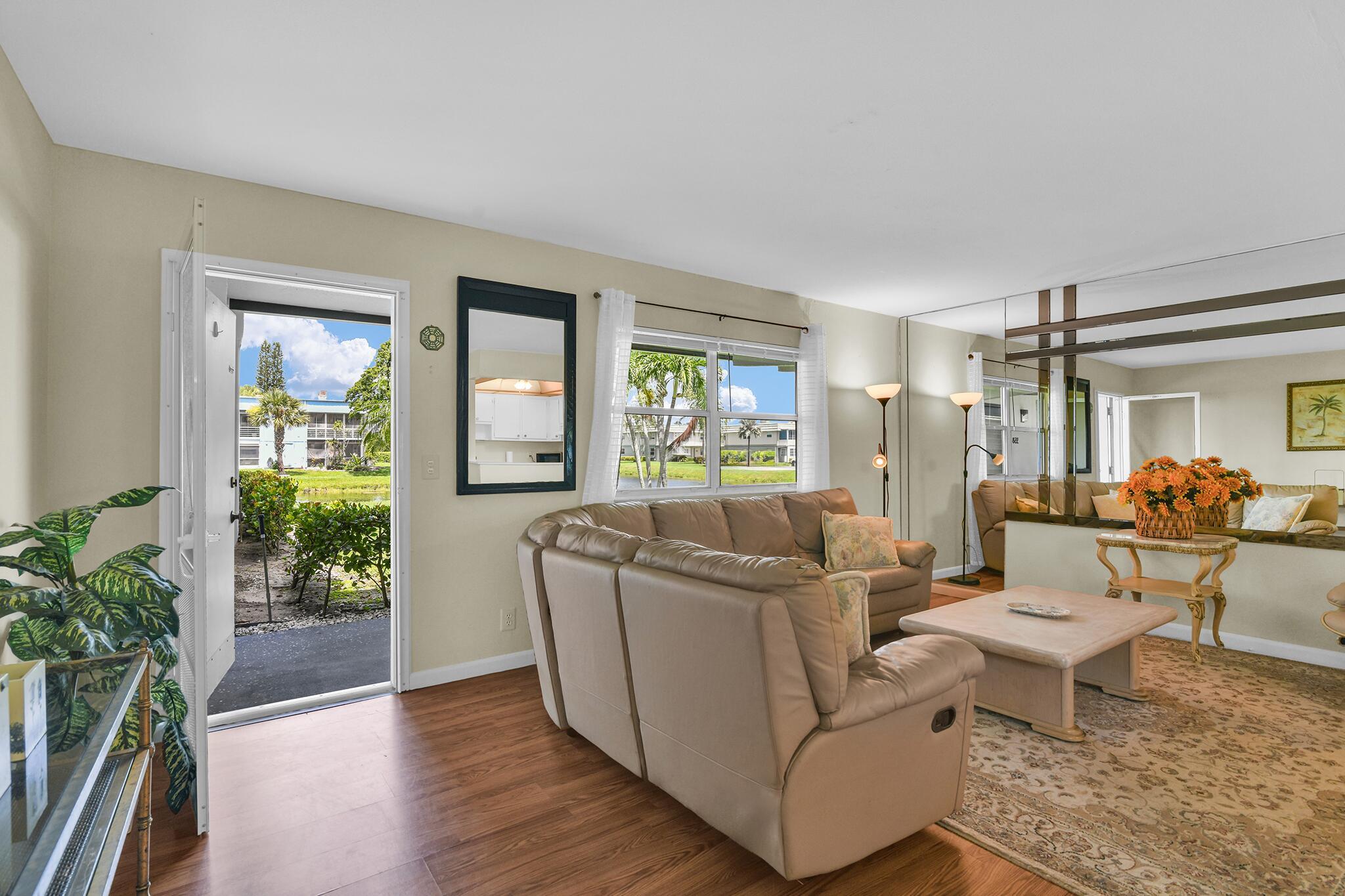 359 Saxony Trail H, Delray Beach, FL 33446, Delray Beach - Photo 4
