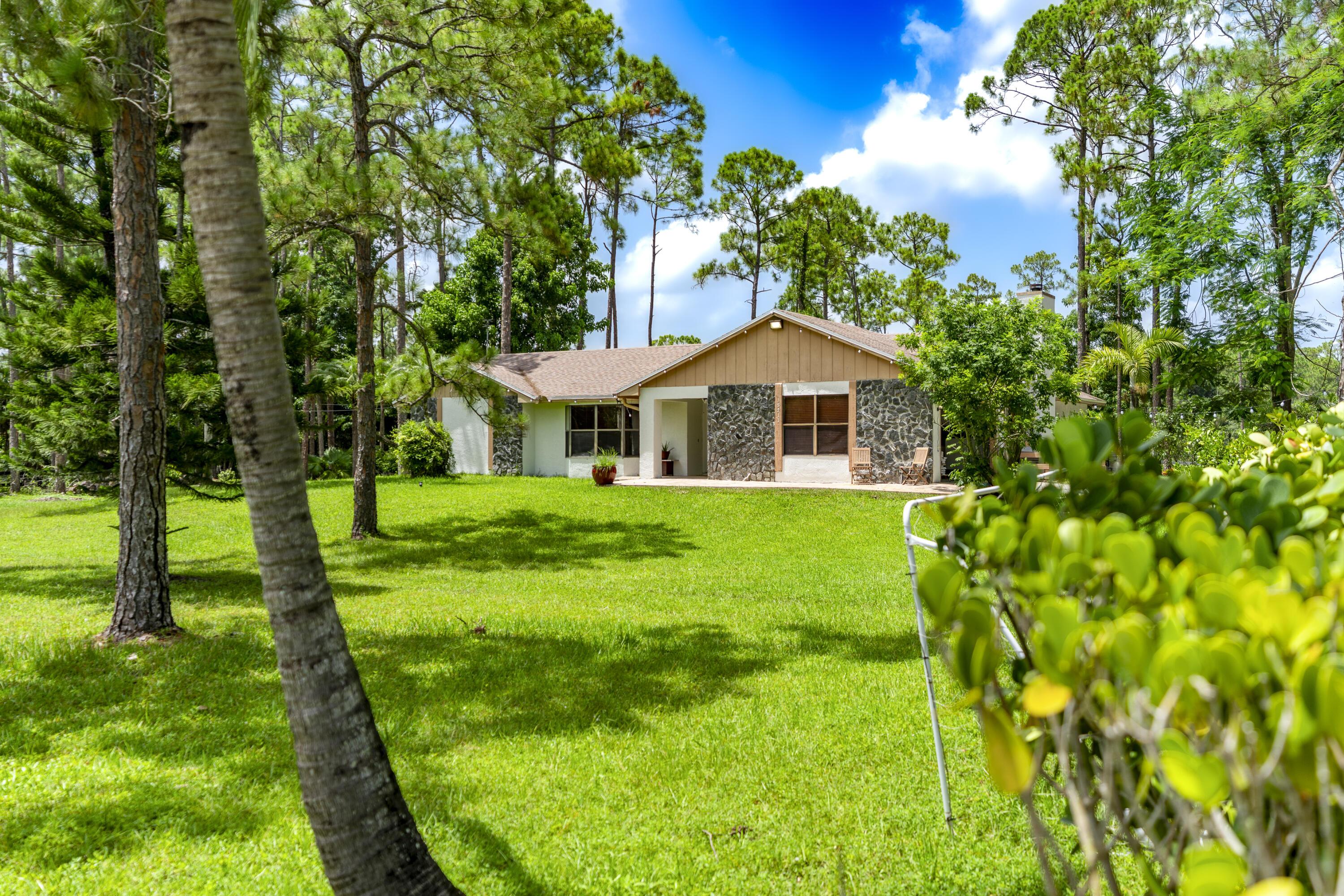 15211 60th Place N, The Acreage, FL 33470, The Acreage - Photo 4