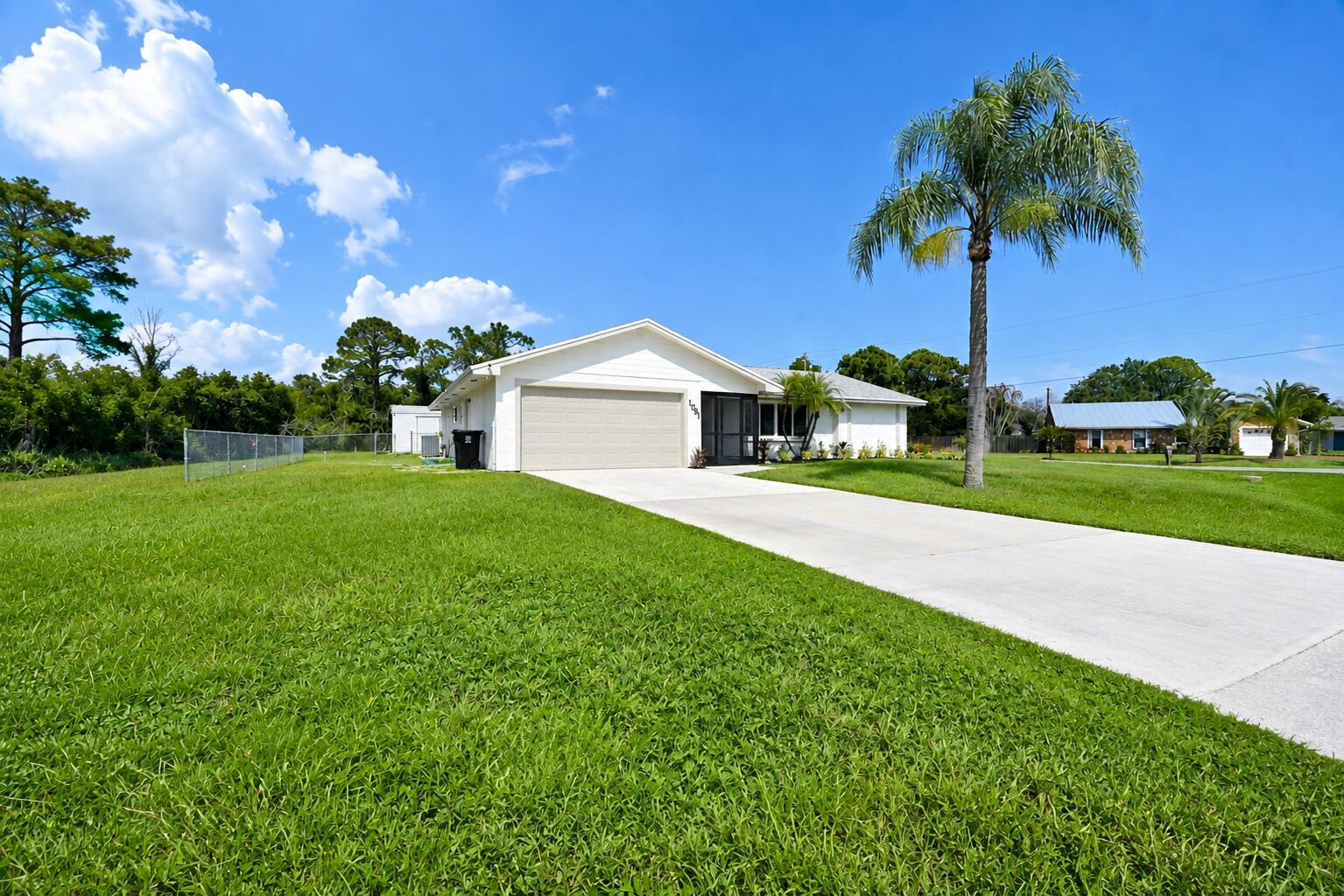 1091 SE Preston Lane, Port St. Lucie, FL 34983, Port St. Lucie - Photo 4