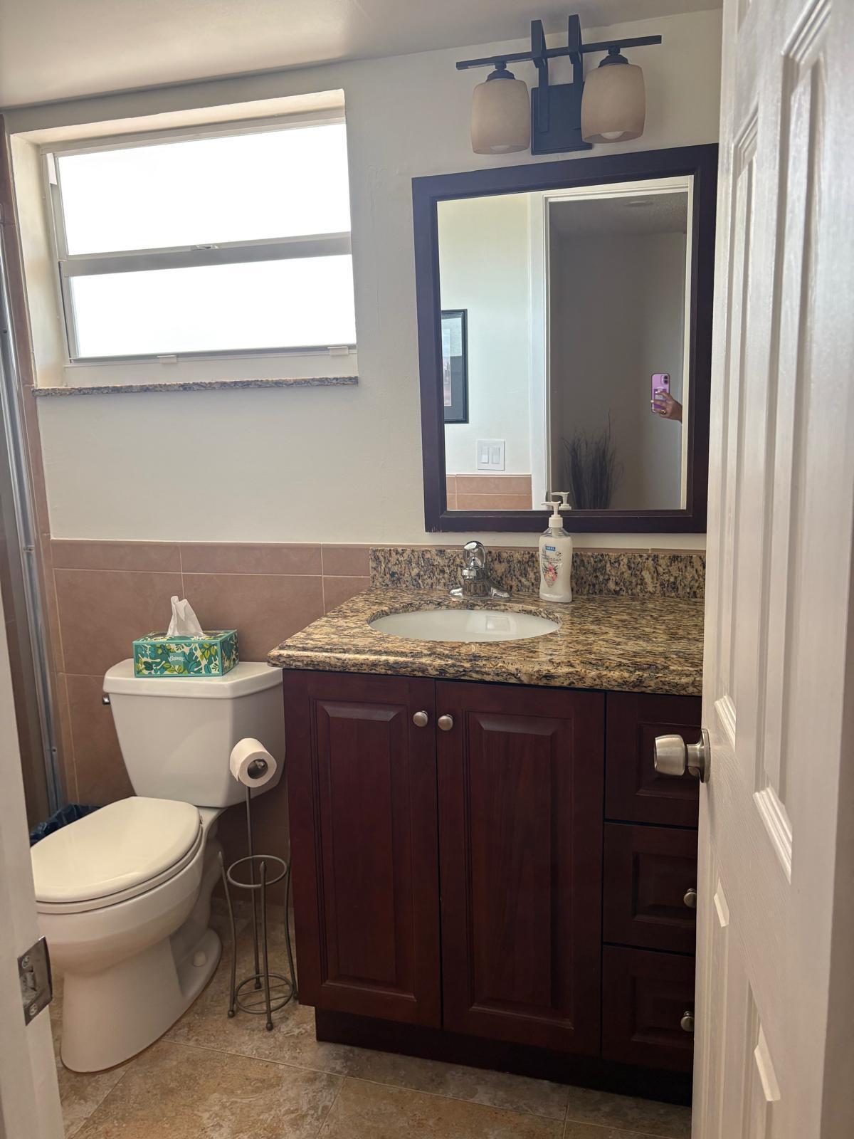 711 LORI Drive 202, Palm Springs, FL 33461, Palm Springs - Photo 4