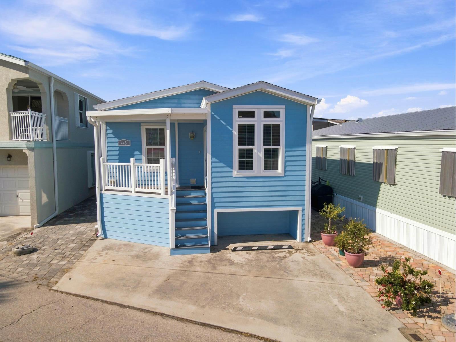 445 NETTLES Boulevard, Jensen Beach, FL 34957, Jensen Beach