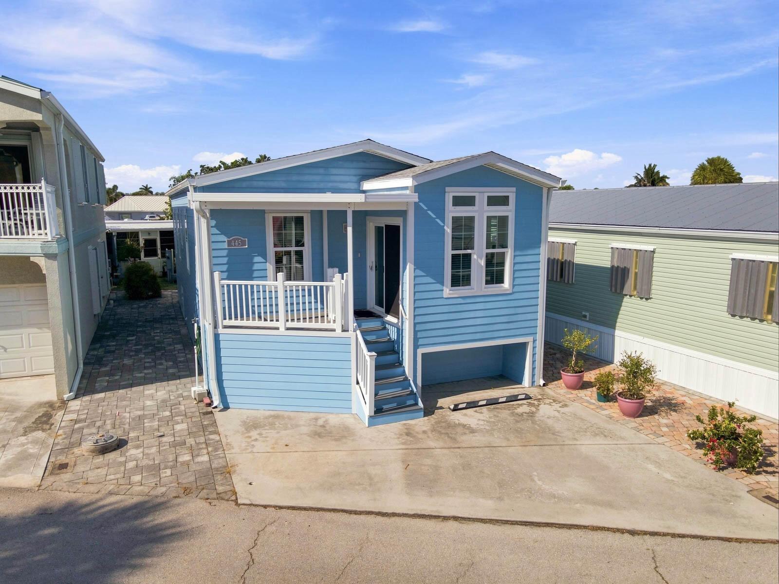445 NETTLES Boulevard, Jensen Beach, FL 34957, Jensen Beach - Photo 2