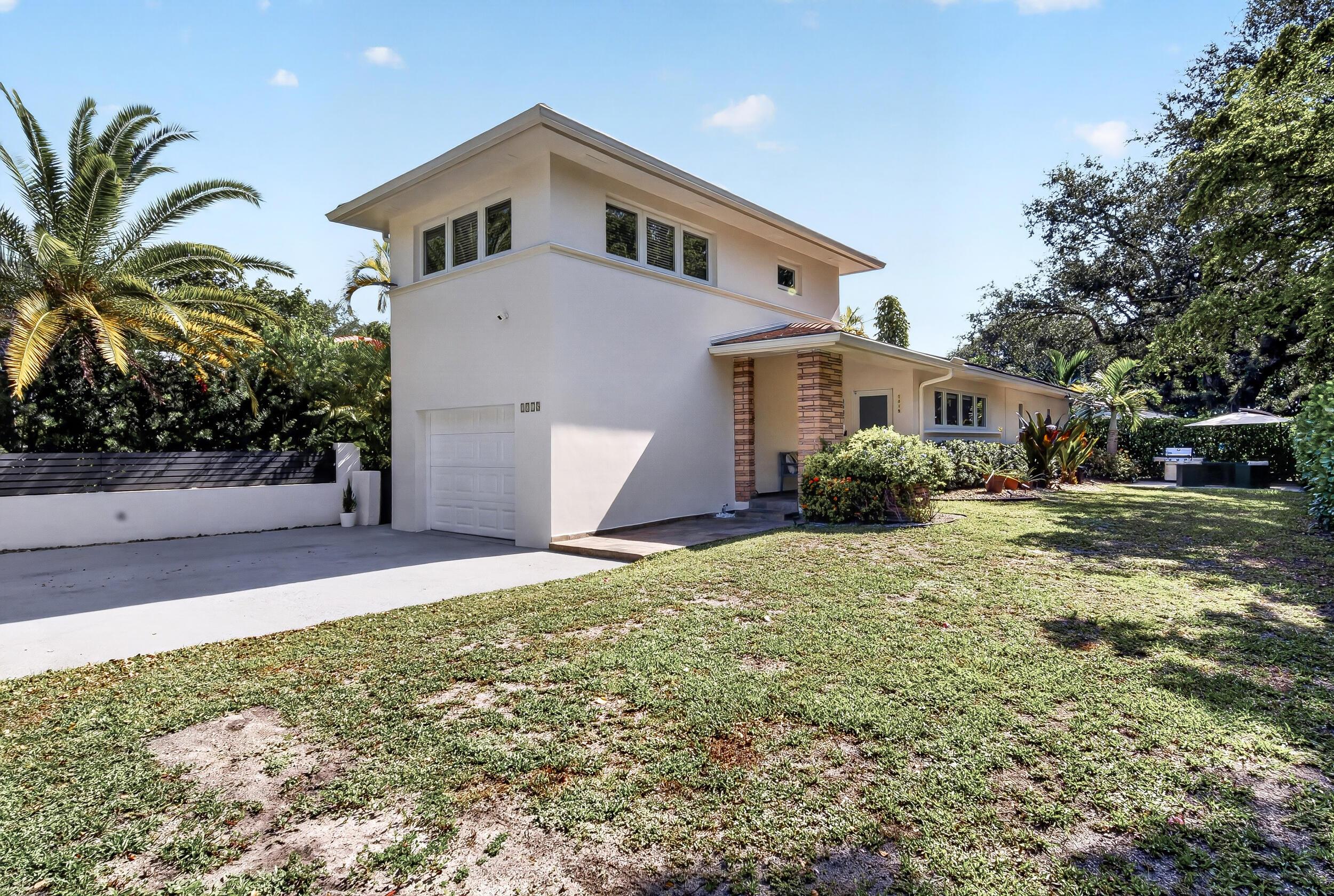 1015 Madrid Street, Coral Gables, FL 33134, Coral Gables - Photo 3