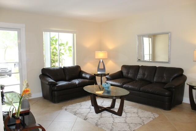 6436 CHASEWOOD Drive B, Jupiter, FL 33458, Jupiter - Photo 2