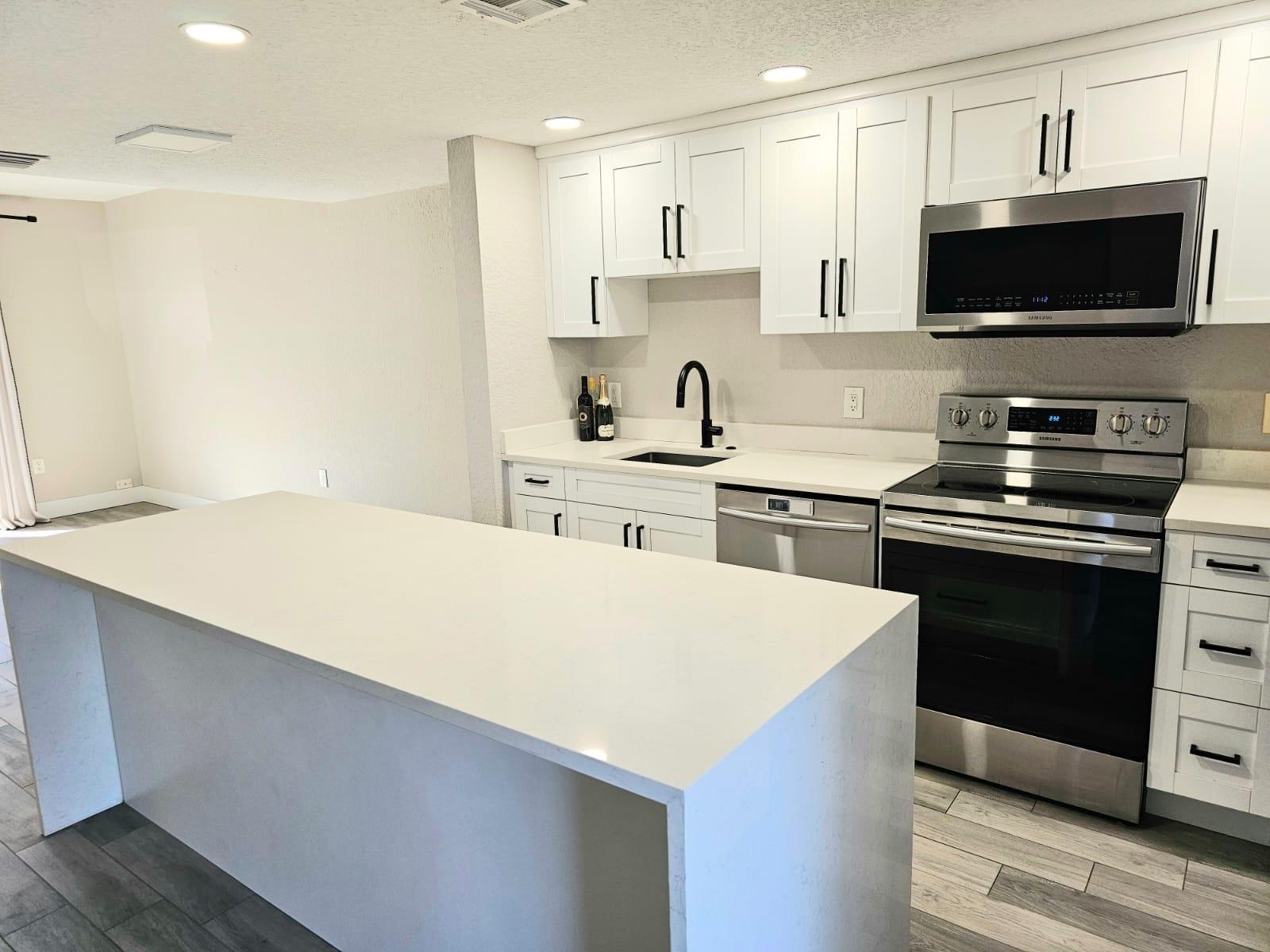1102 E Jeffery Street, Boca Raton, FL 33487, Boca Raton - Photo 4