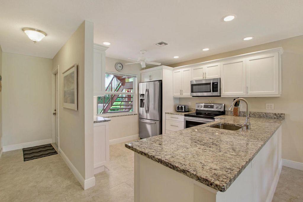 717 S US Hwy 1 Unit 304, Jupiter, FL 33477, Jupiter - Photo 3