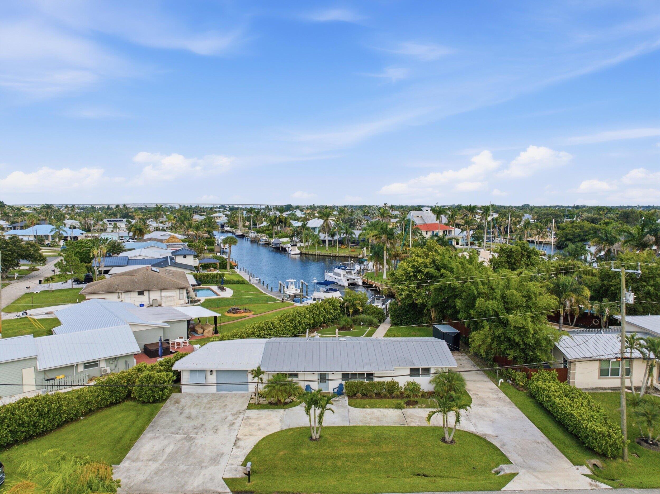 387 SW RIVERWAY Boulevard, Palm City, FL 34990, Palm City - Photo 4