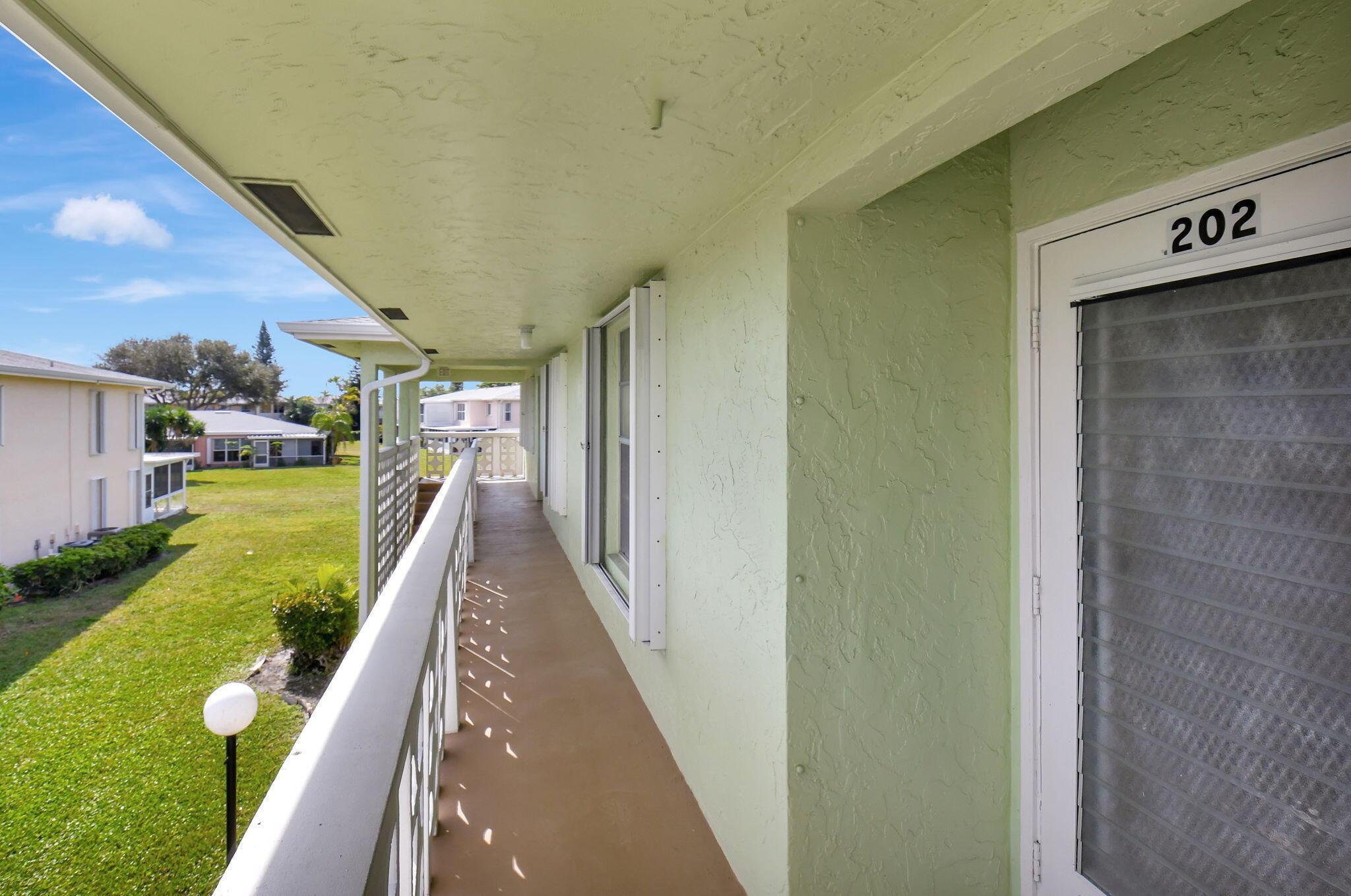 1670 NW 18TH Avenue 202, Delray Beach, FL 33445, Delray Beach - Photo 3
