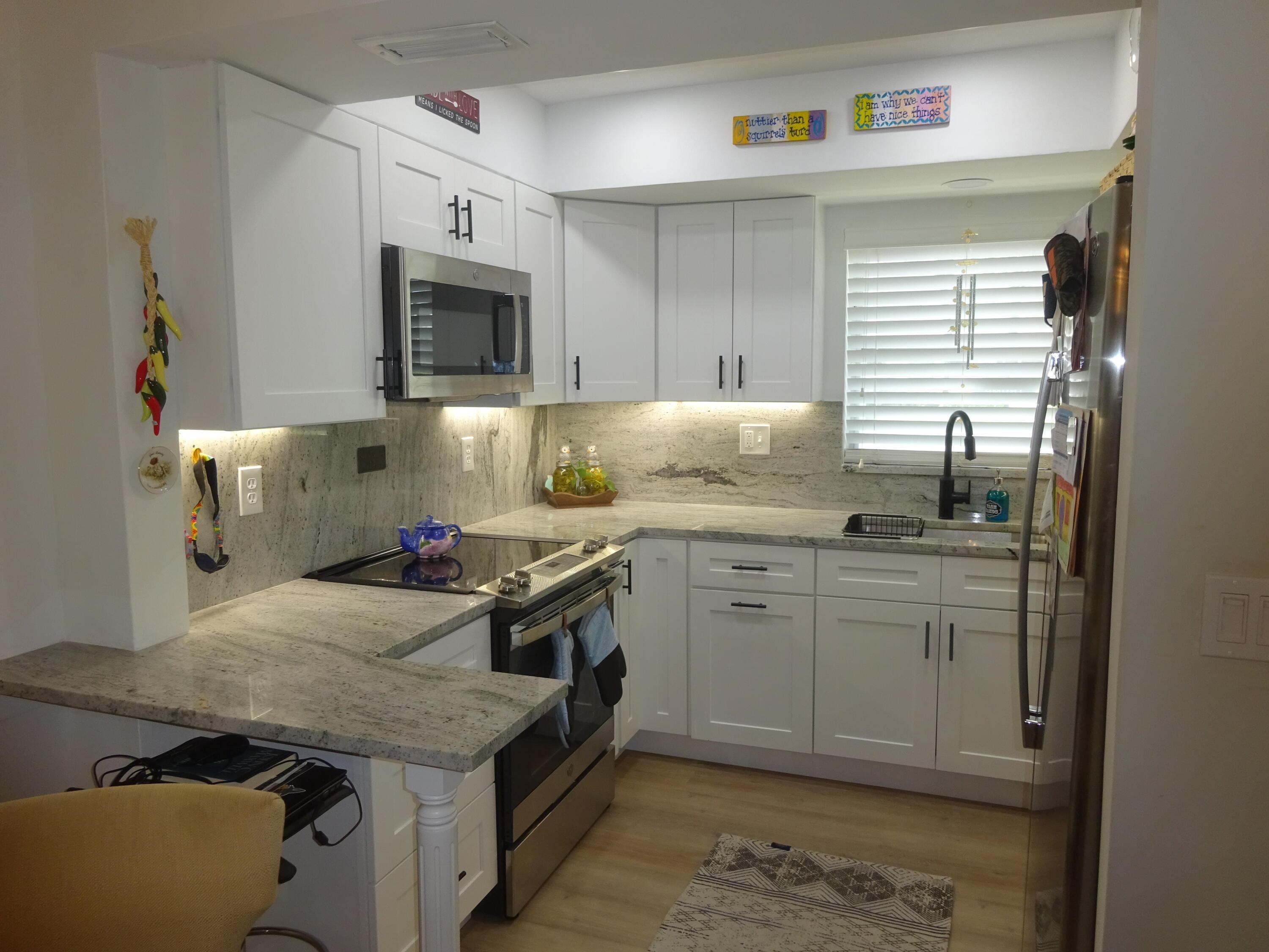 2864 CROSLEY Drive E A, West Palm Beach, FL 33415, West Palm Beach - Photo 2