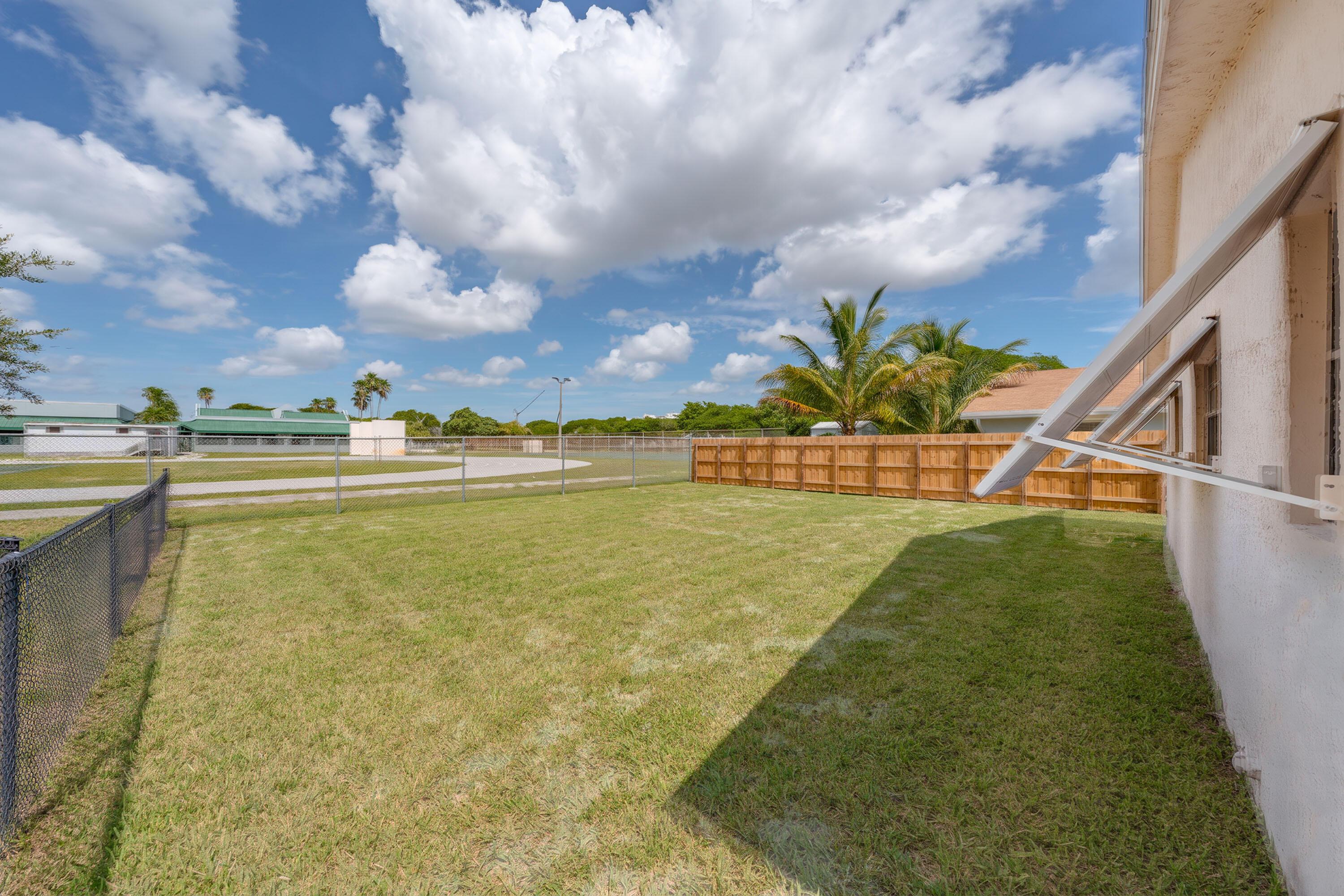 3411 NE 5 Avenue NE 1-2, Pompano Beach, FL 33064, Pompano Beach - Photo 4