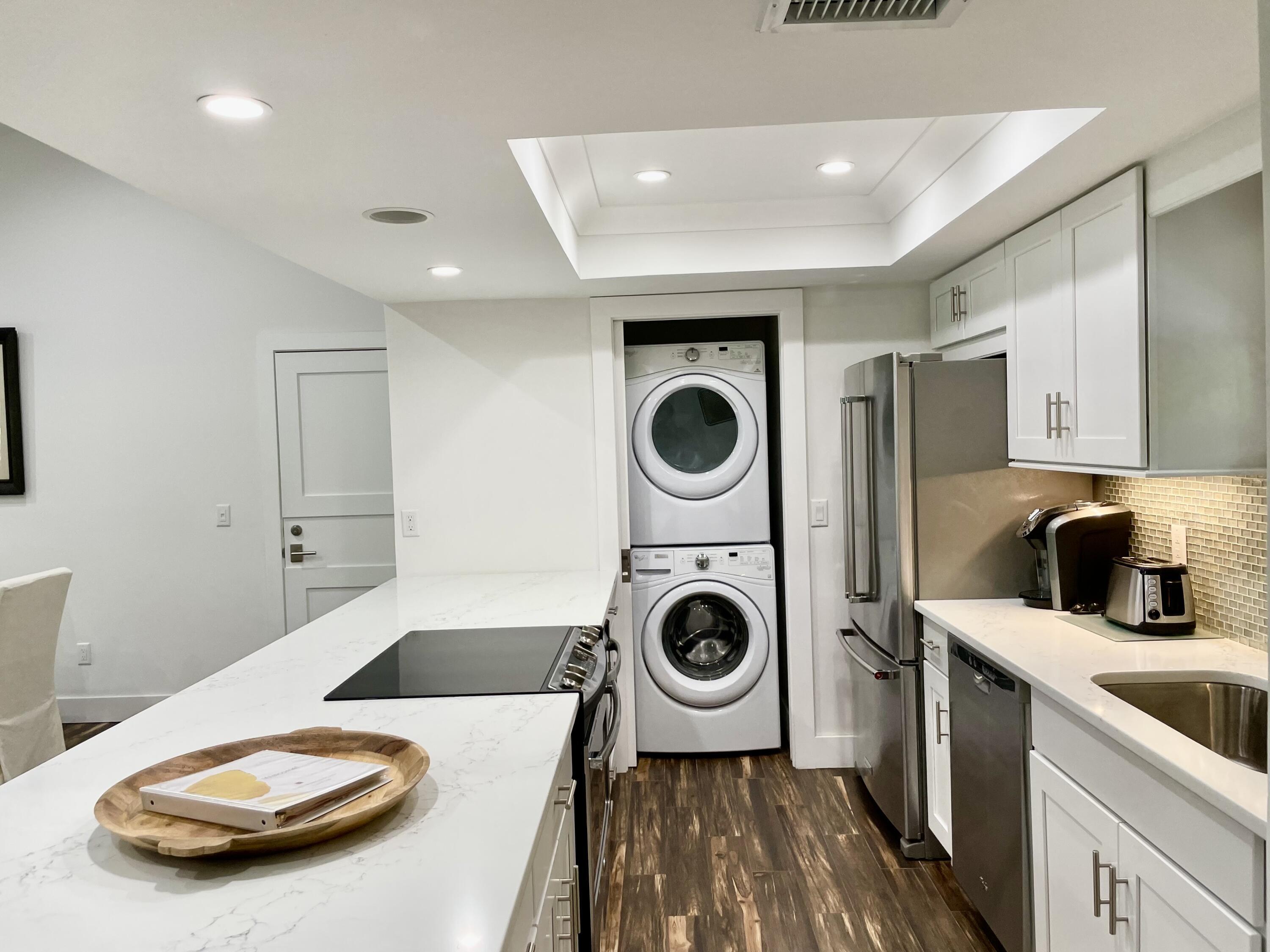 11863 WIMBLEDON Circle 546, Wellington, FL 33414, Wellington - Photo 3