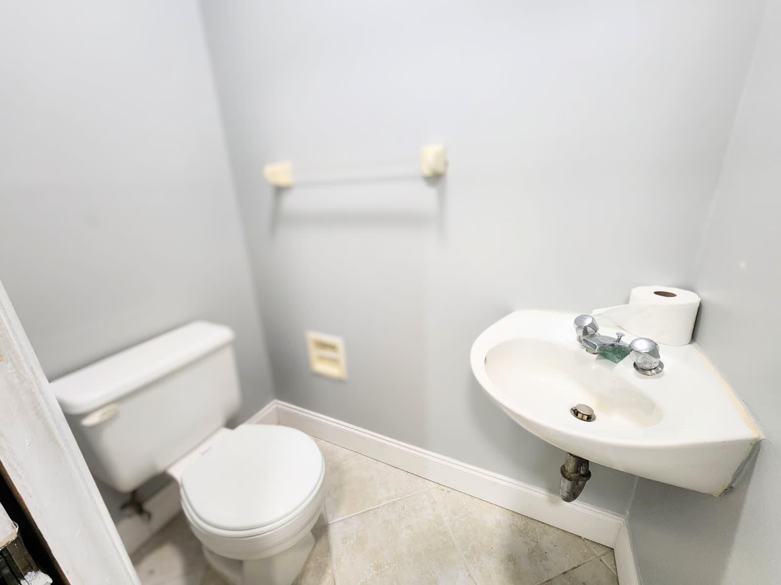2015 OLEANDER Boulevard D, Fort Pierce, FL 34950, Fort Pierce - Photo 2