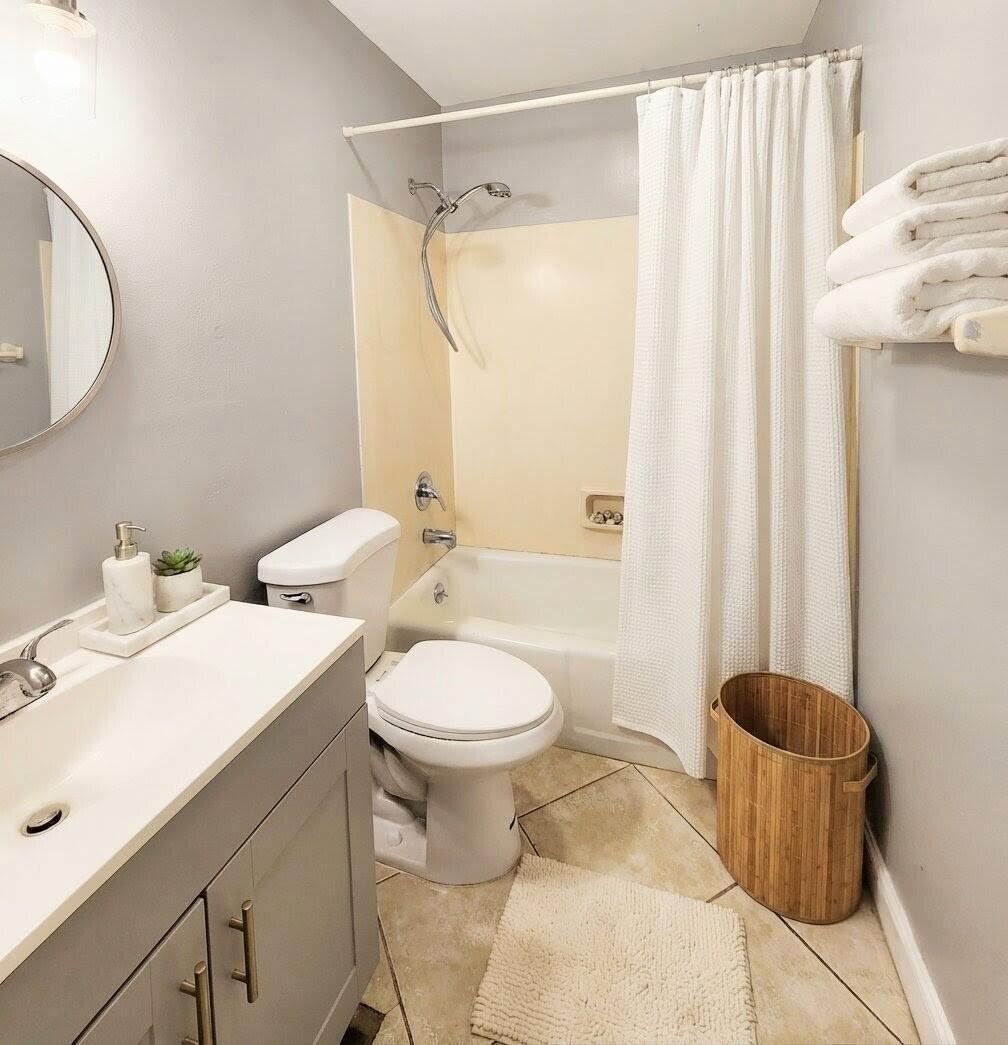 2015 OLEANDER Boulevard D, Fort Pierce, FL 34950, Fort Pierce - Photo 5