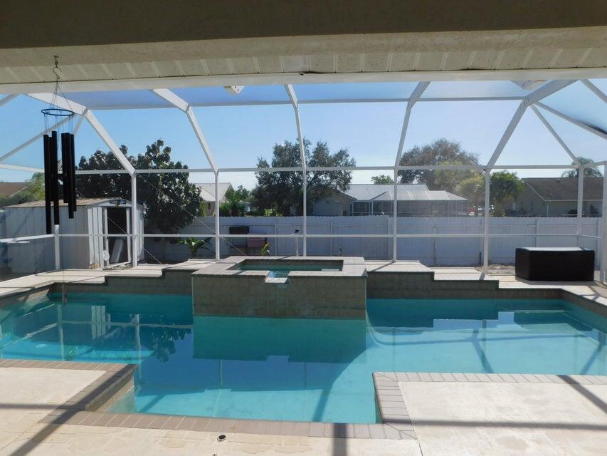 680 MANHATTAN Street E, Lehigh Acres, FL 33974, Lehigh Acres - Photo 3