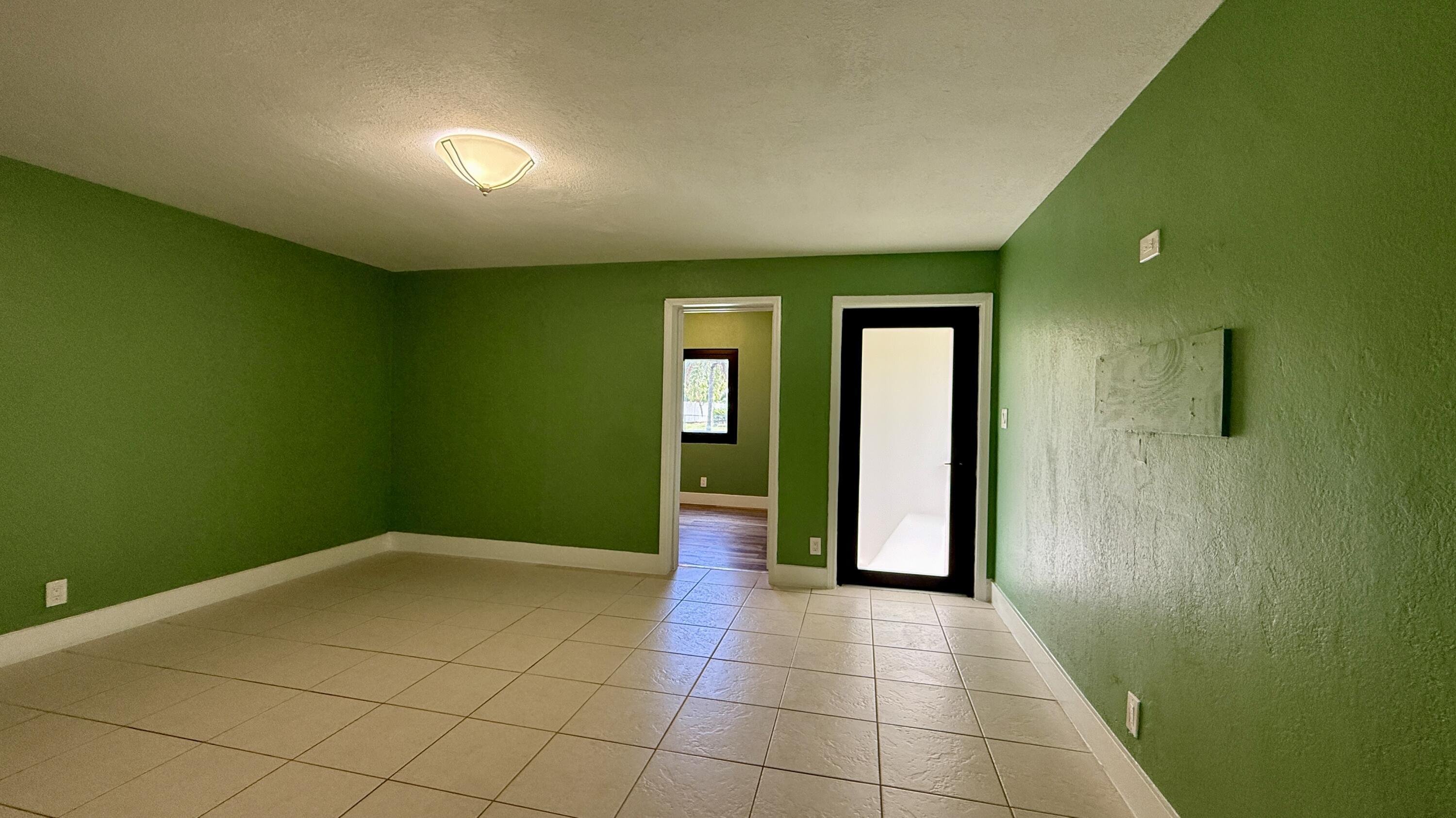 4729 Myrtle Lane, West Palm Beach, FL 33417, West Palm Beach - Photo 3