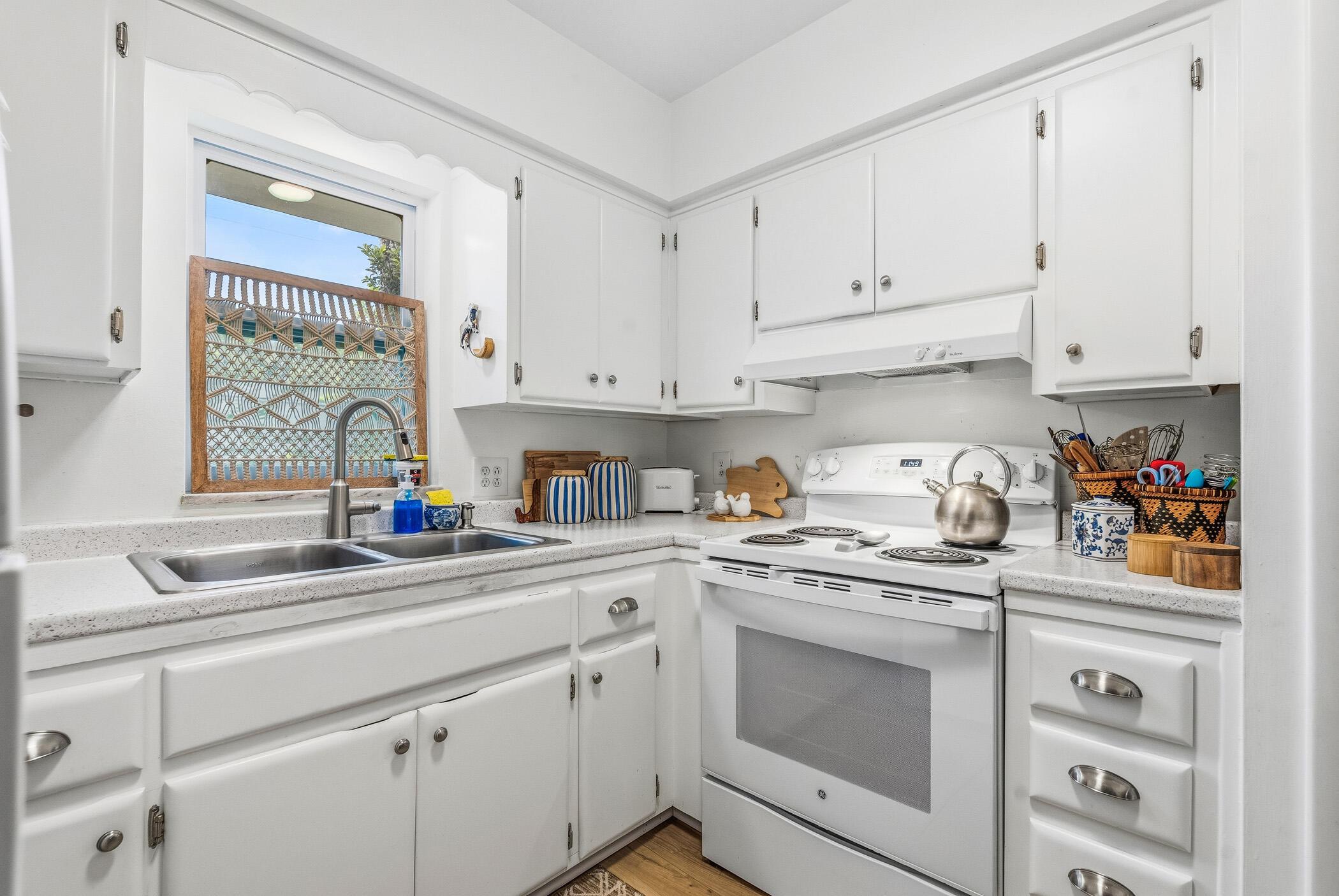 677 ROYAL PALM Boulevard 7, Vero Beach, FL 32960, Vero Beach - Photo 5