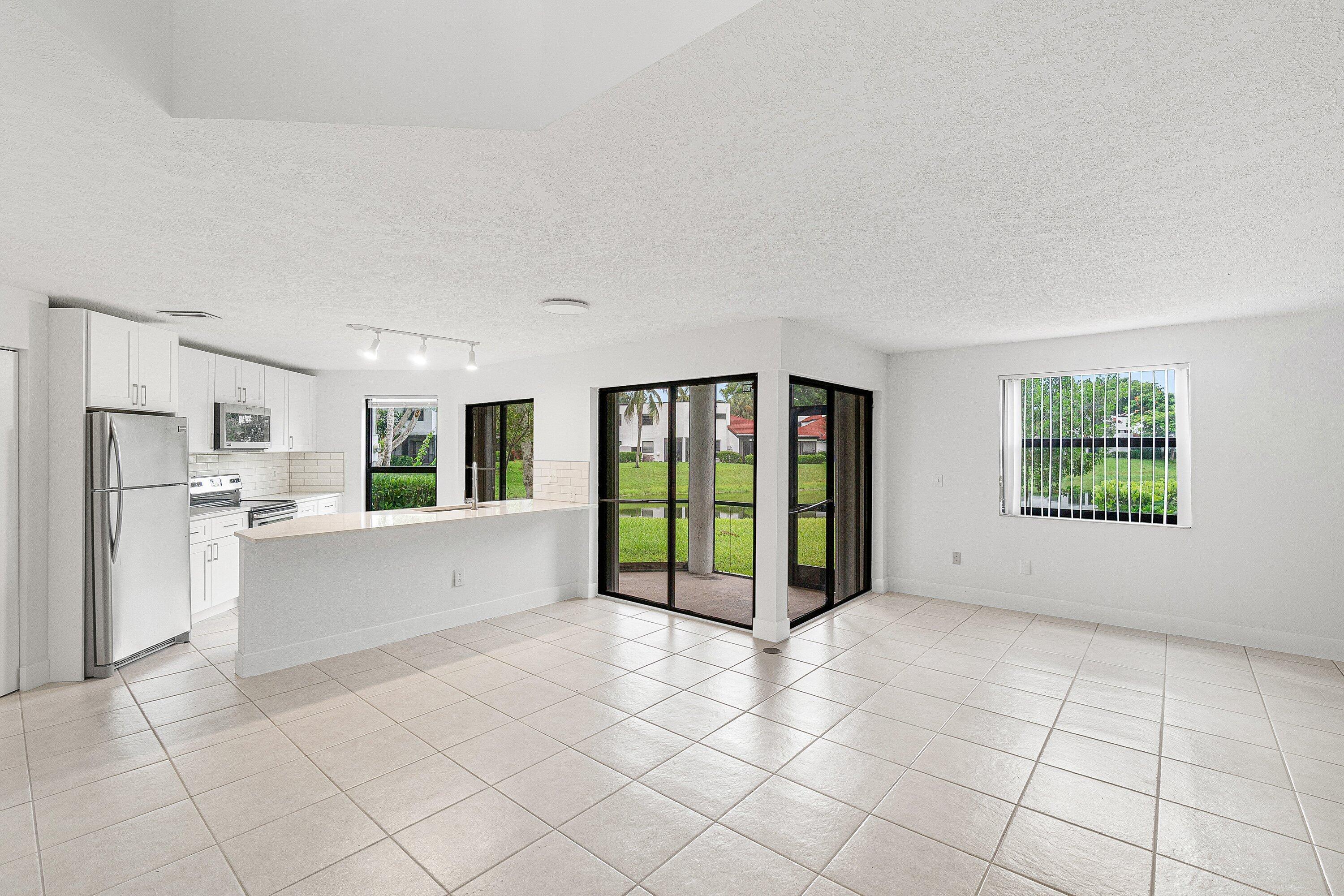 439 NW 36TH Avenue, Deerfield Beach, FL 33442, Deerfield Beach - Photo 5
