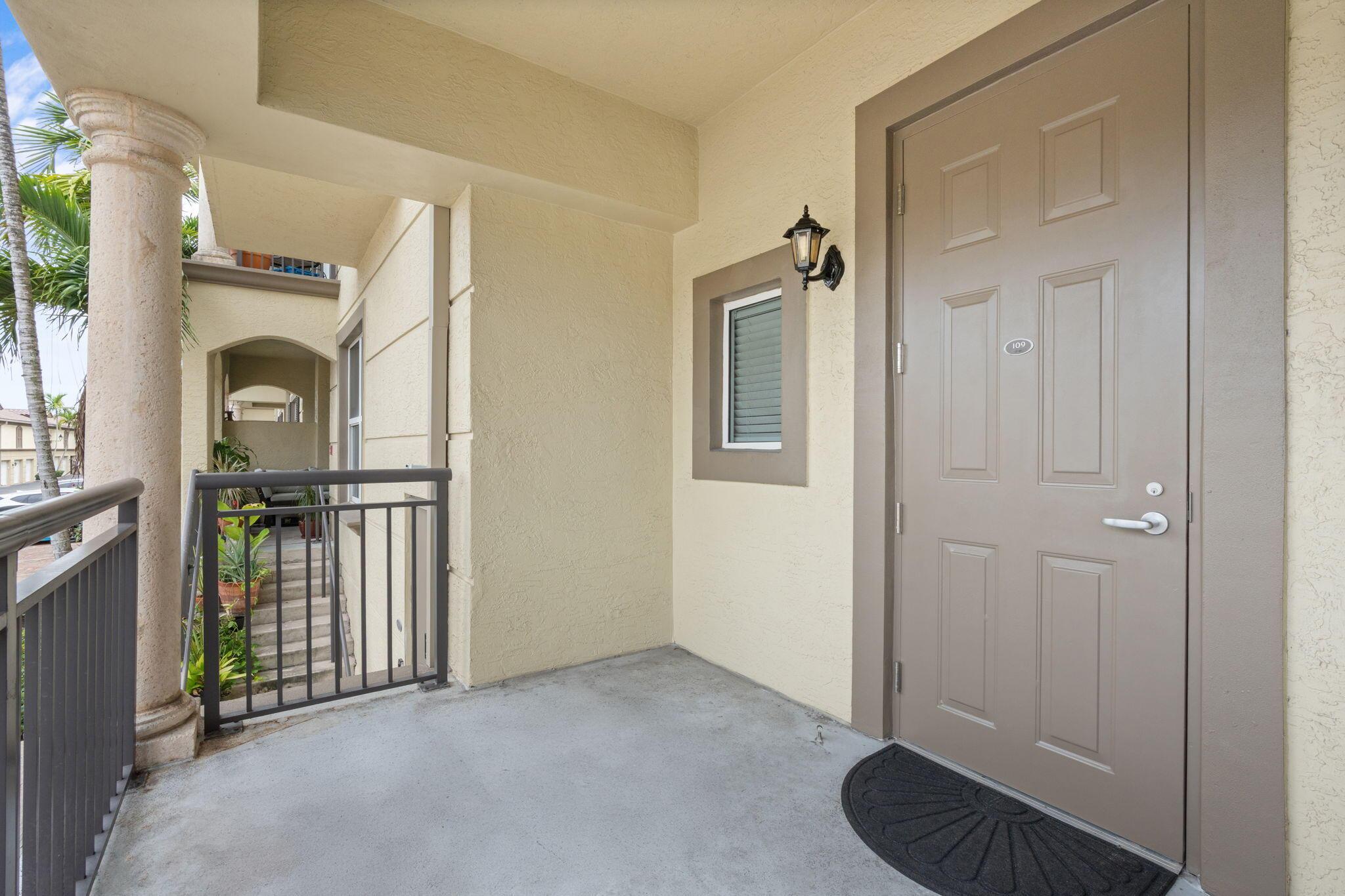 2617 NE 14th Avenue 109, Wilton Manors, FL 33334, Wilton Manors - Photo 3