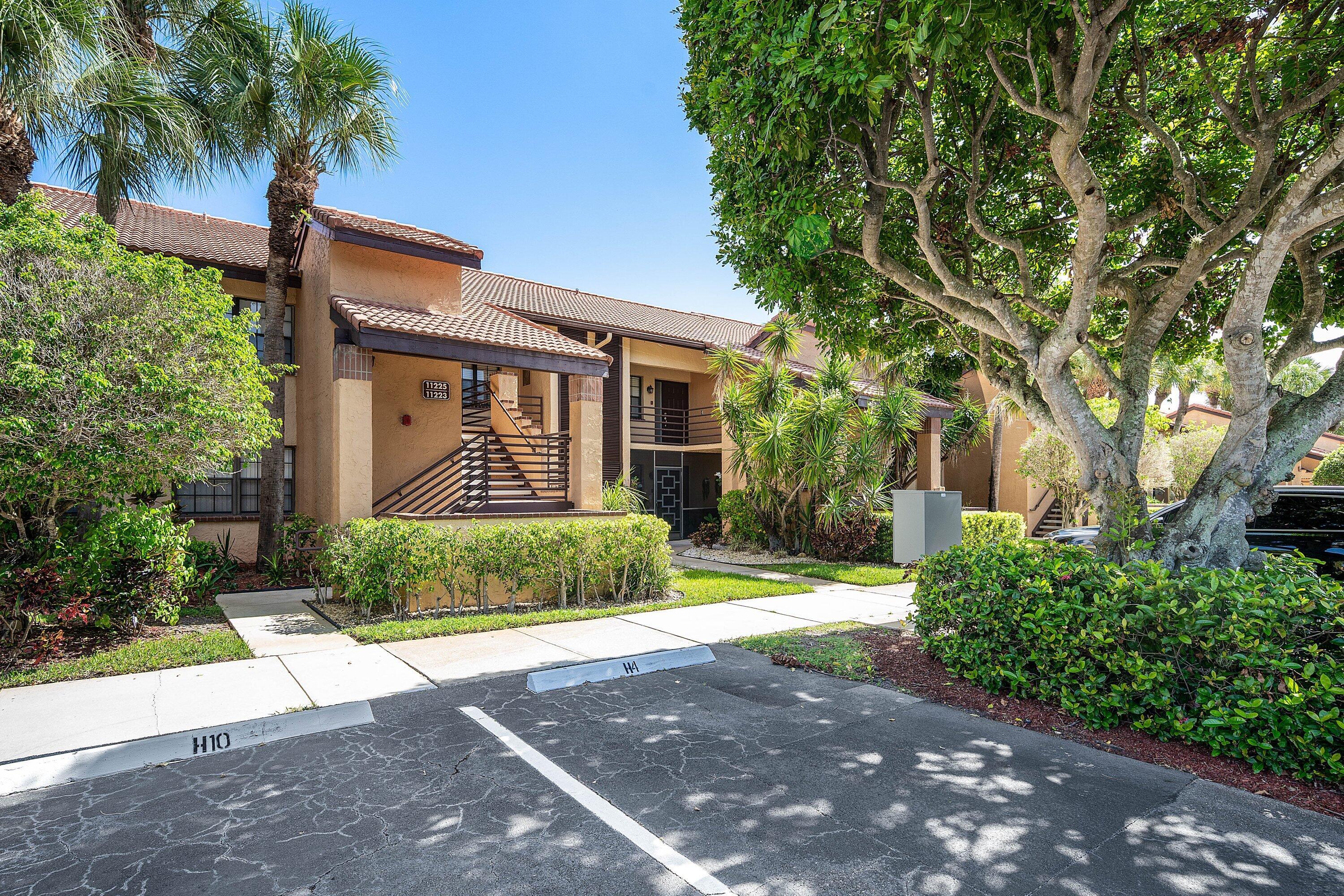 11223 Aspen Glen Drive, Boynton Beach, FL 33437, Boynton Beach - Photo 2