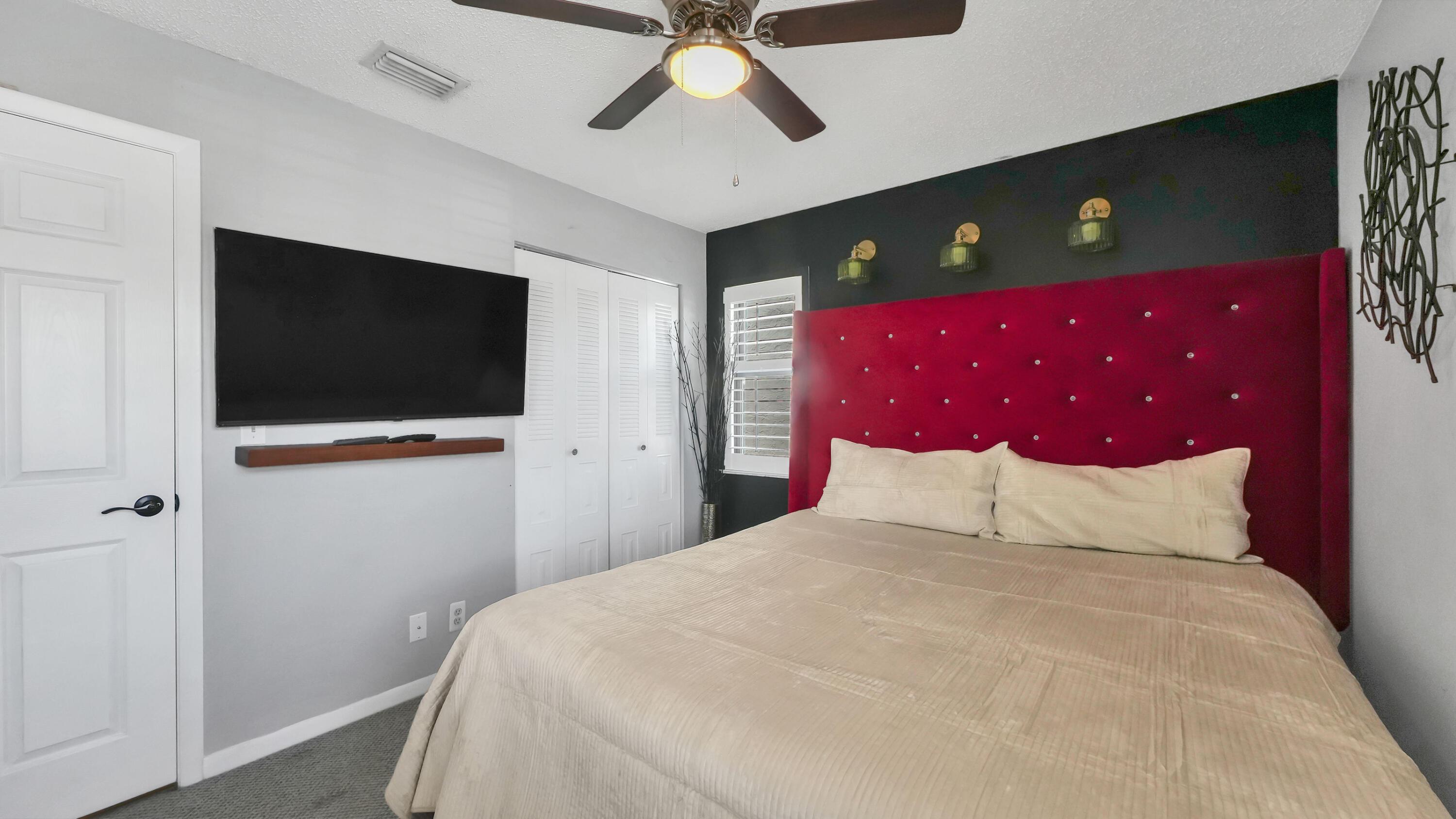 7618 Tahiti Lane 206, Lake Worth, FL 33467, Lake Worth - Photo 3
