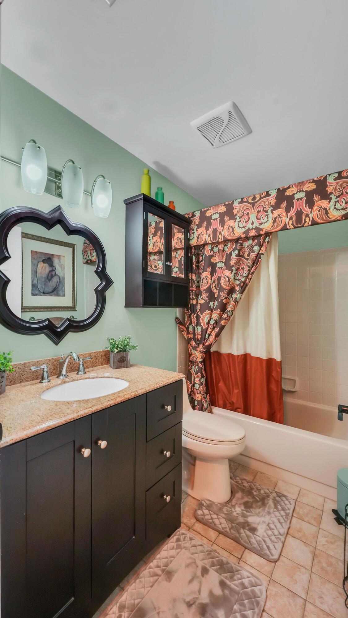 7618 Tahiti Lane 206, Lake Worth, FL 33467, Lake Worth - Photo 5