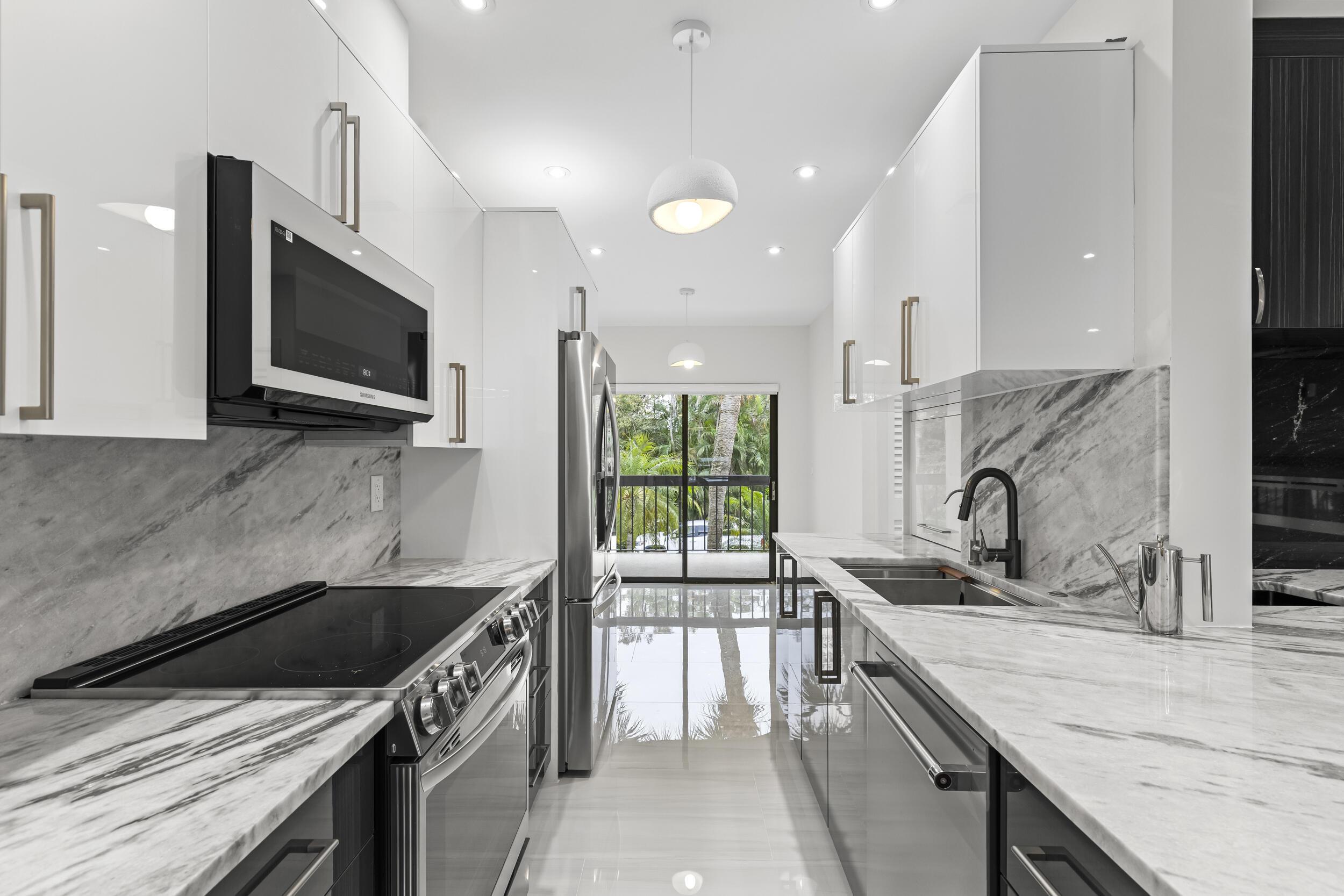 11311 POND VIEW Drive C203, Wellington, FL 33414, Wellington