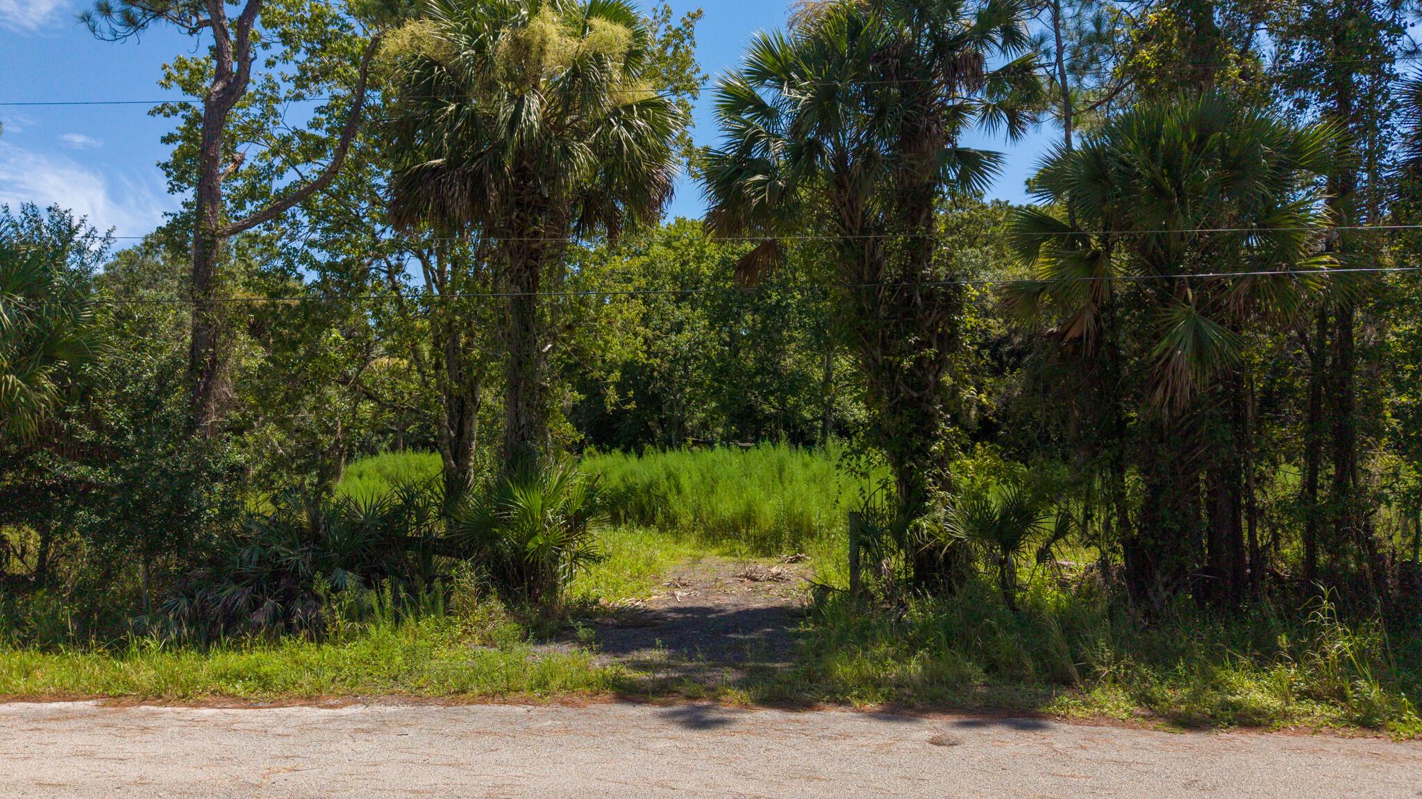 1220 NE 342nd Trail NE, Okeechobee, FL 34972, Okeechobee