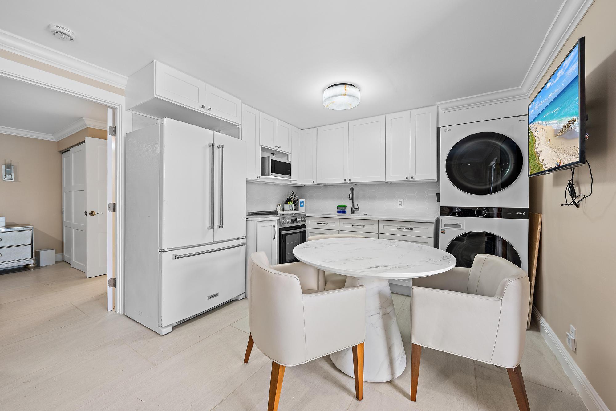 447 27TH Street, West Palm Beach, FL 33407, West Palm Beach - Photo 2