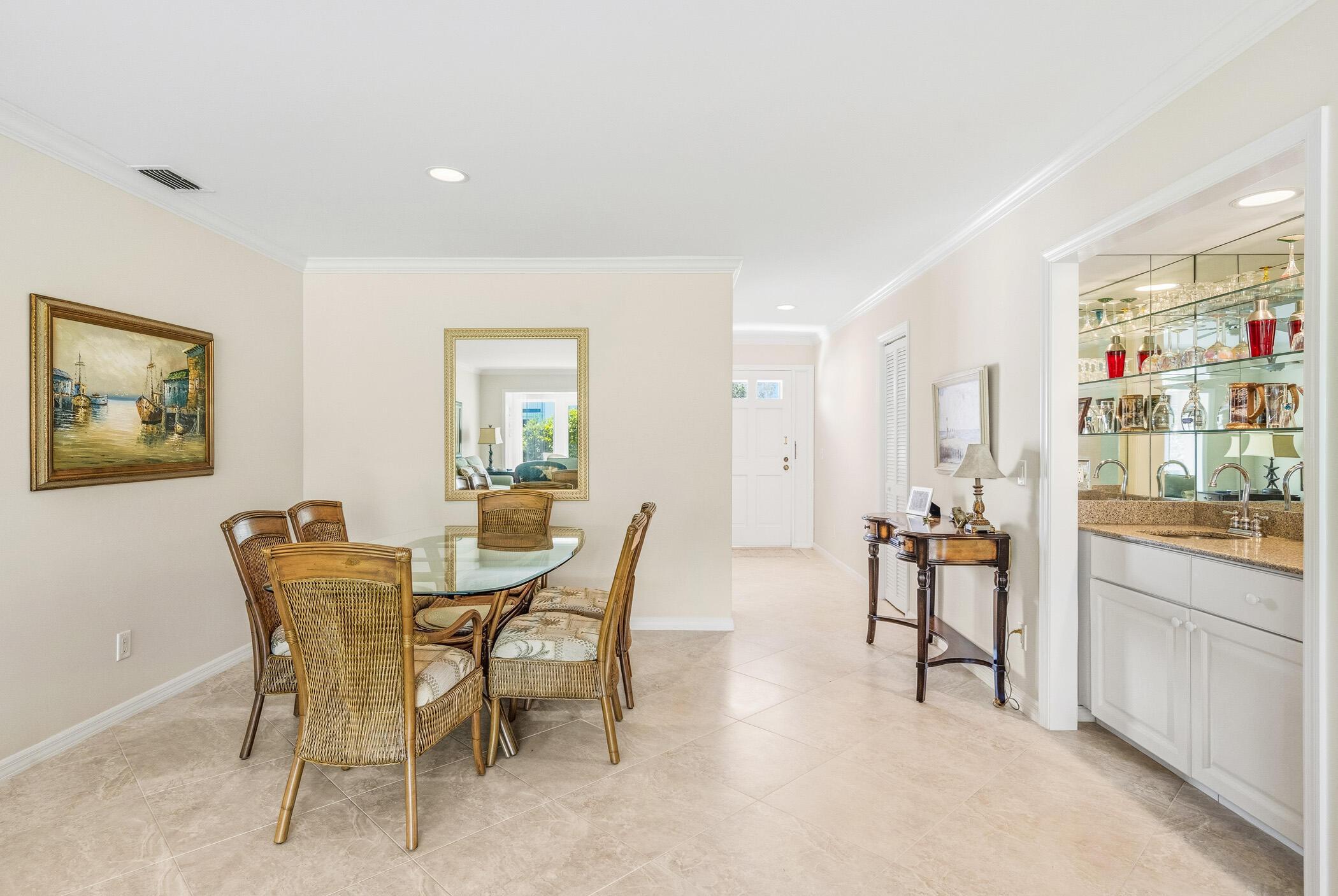 300 HARBOUR Drive 106B, Vero Beach, FL 32963, Vero Beach - Photo 5