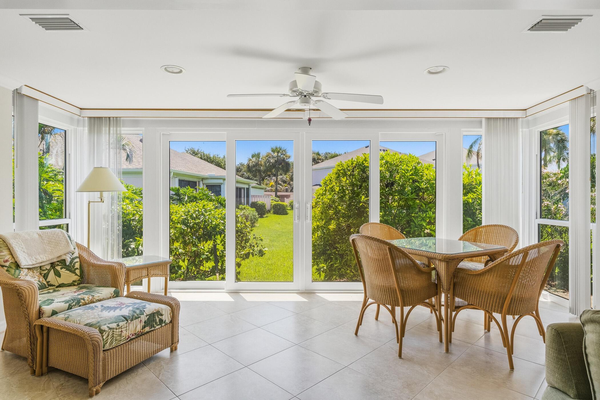 300 HARBOUR Drive 106B, Vero Beach, FL 32963, Vero Beach - Photo 2