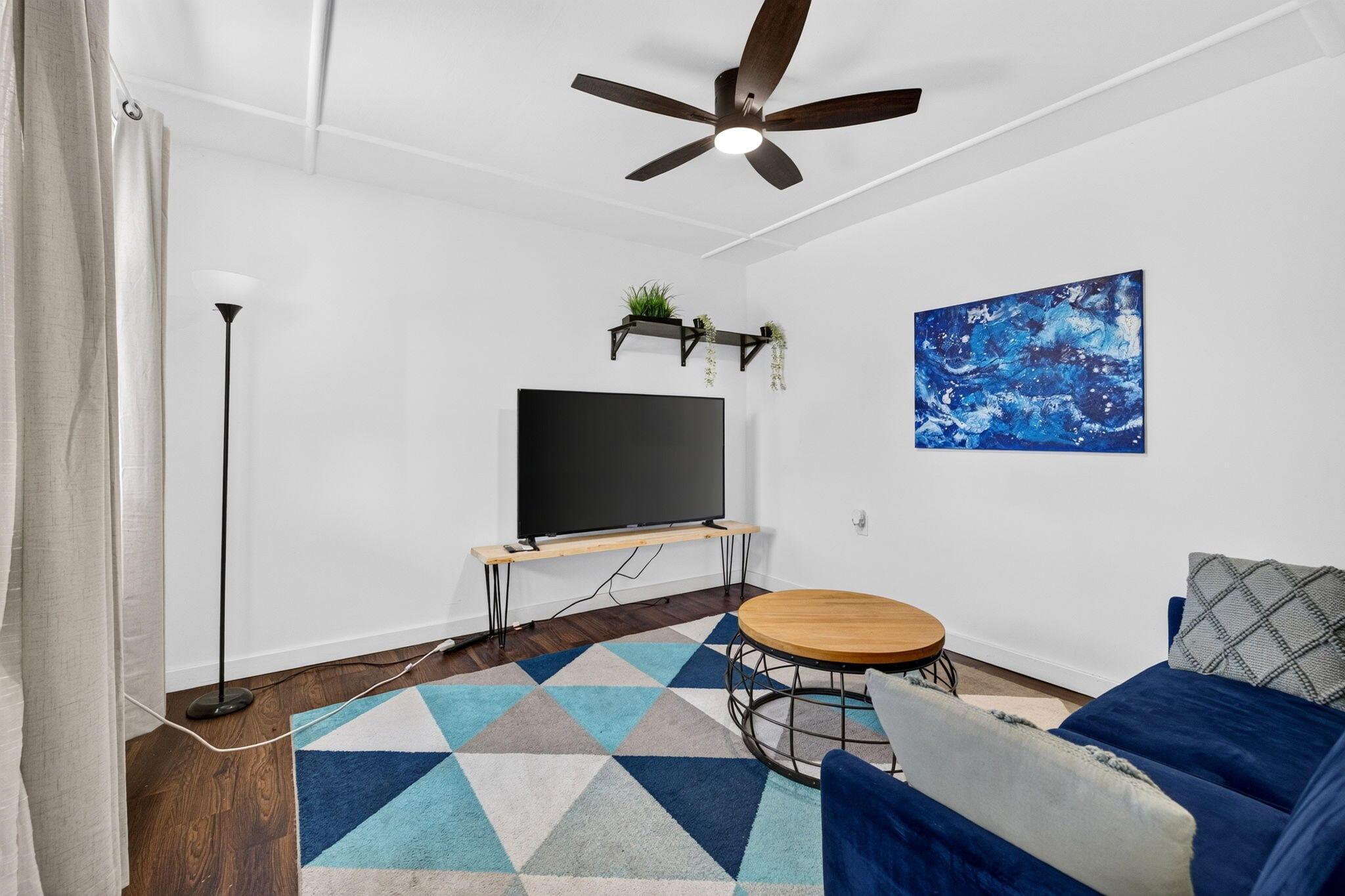 2702 NE 9TH Avenue 1/2, Wilton Manors, FL 33334, Wilton Manors - Photo 2