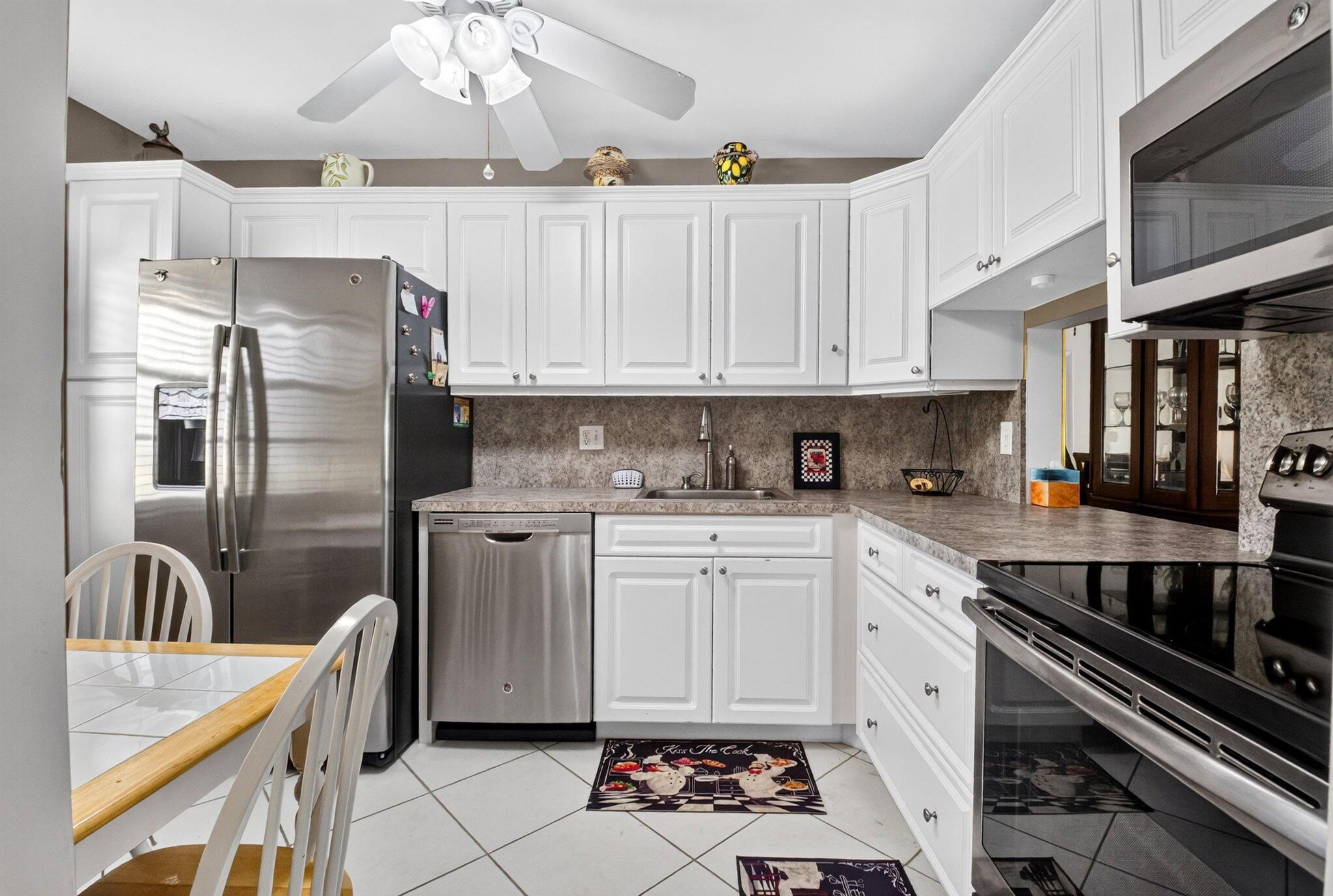 226 LAKE CONSTANCE Drive 226, West Palm Beach, FL 33411, West Palm Beach - Photo 4