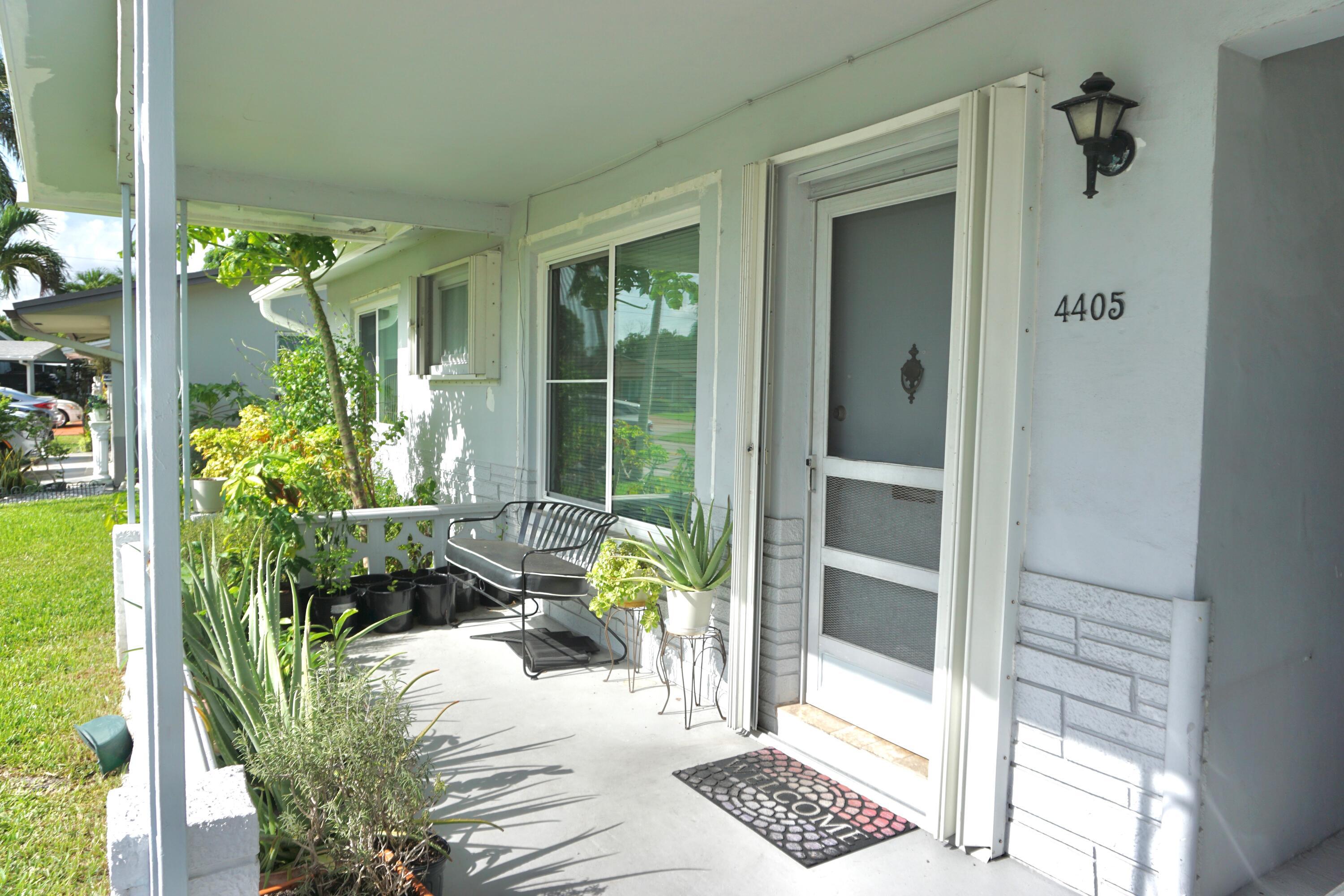 4405 NW 48th Avenue, Tamarac, FL 33319, Tamarac - Photo 2