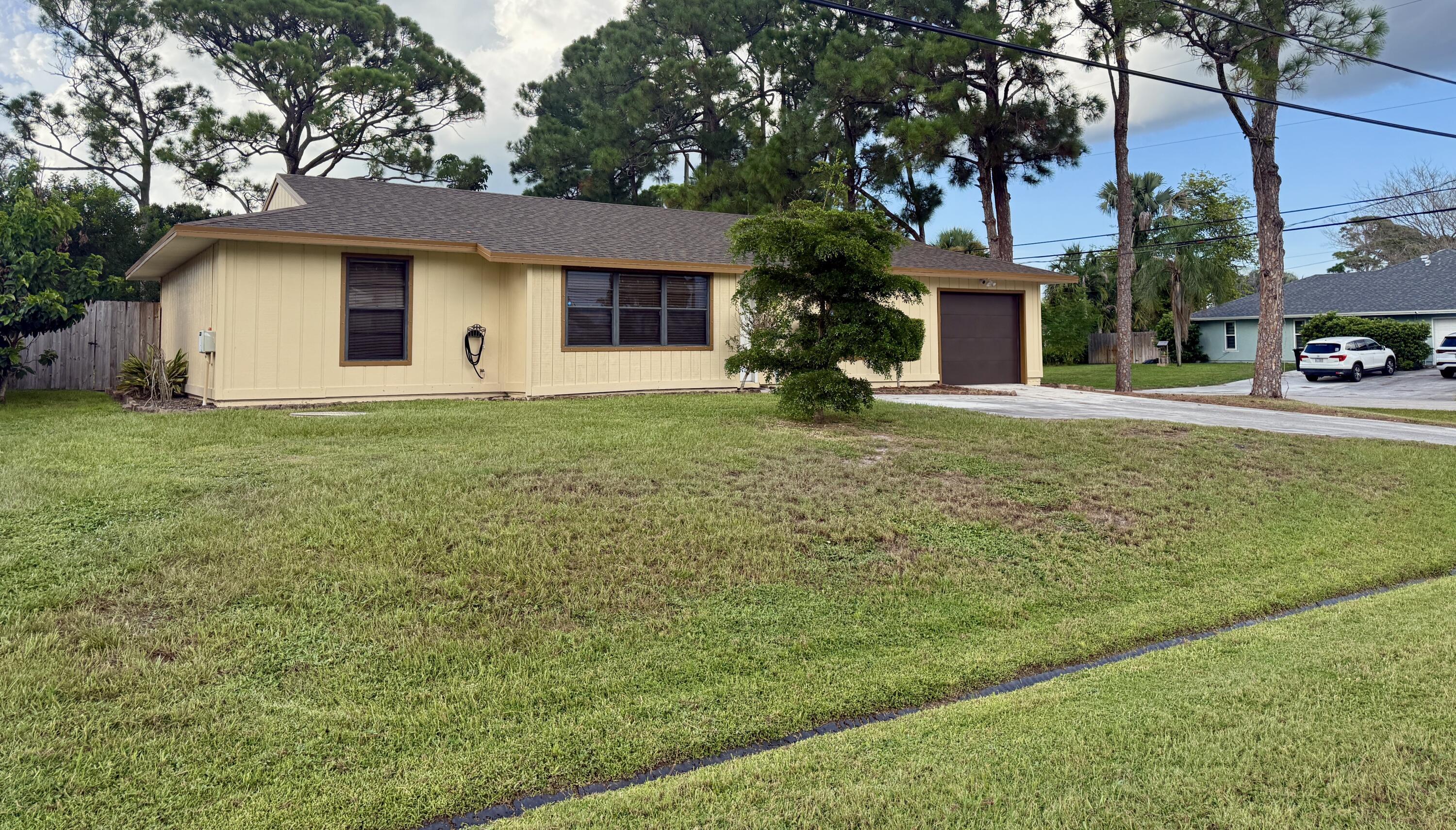 603 SW Todd Avenue, Port St. Lucie, FL 34983, Port St. Lucie - Photo 2