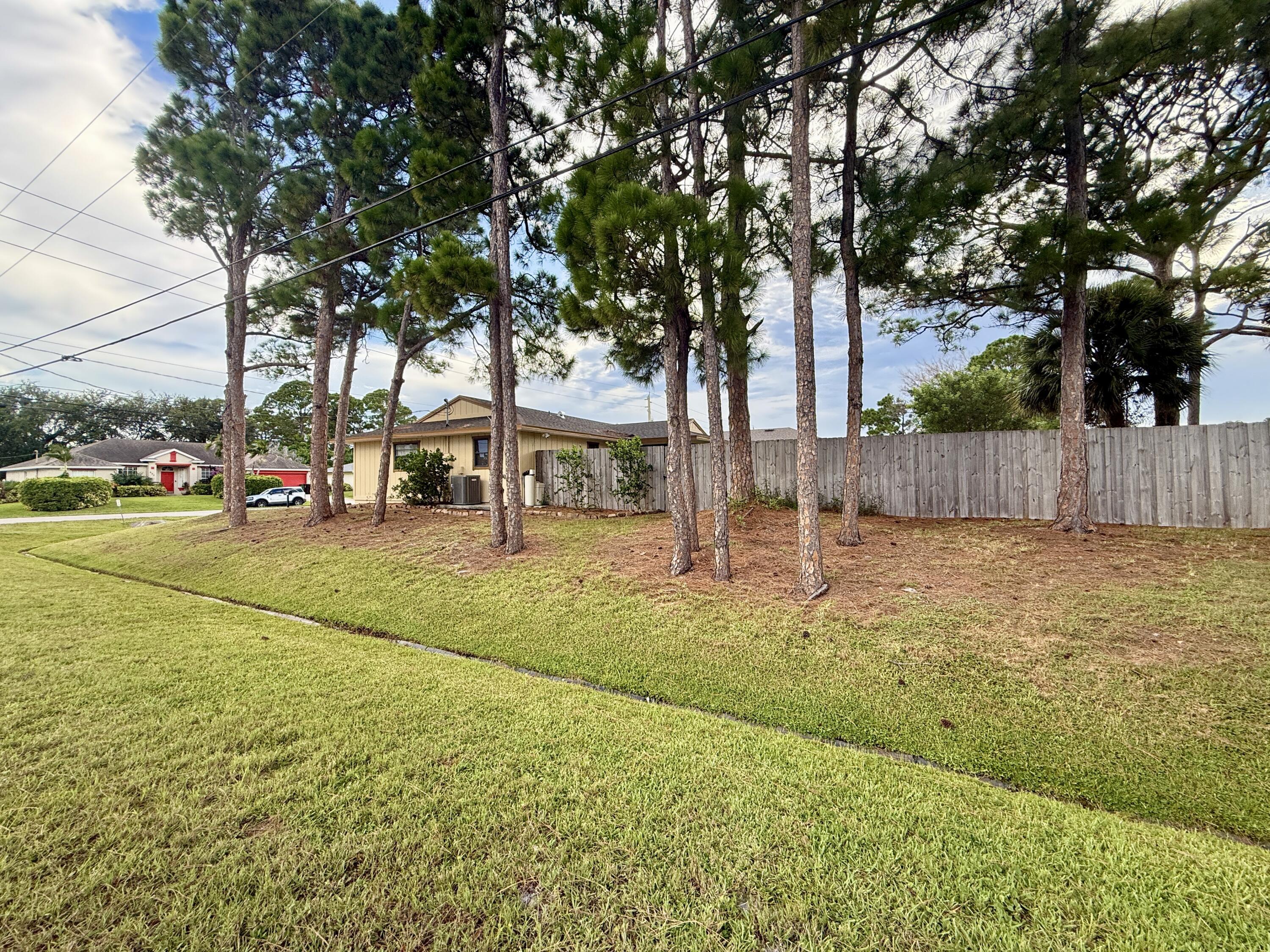 603 SW Todd Avenue, Port St. Lucie, FL 34983, Port St. Lucie - Photo 4