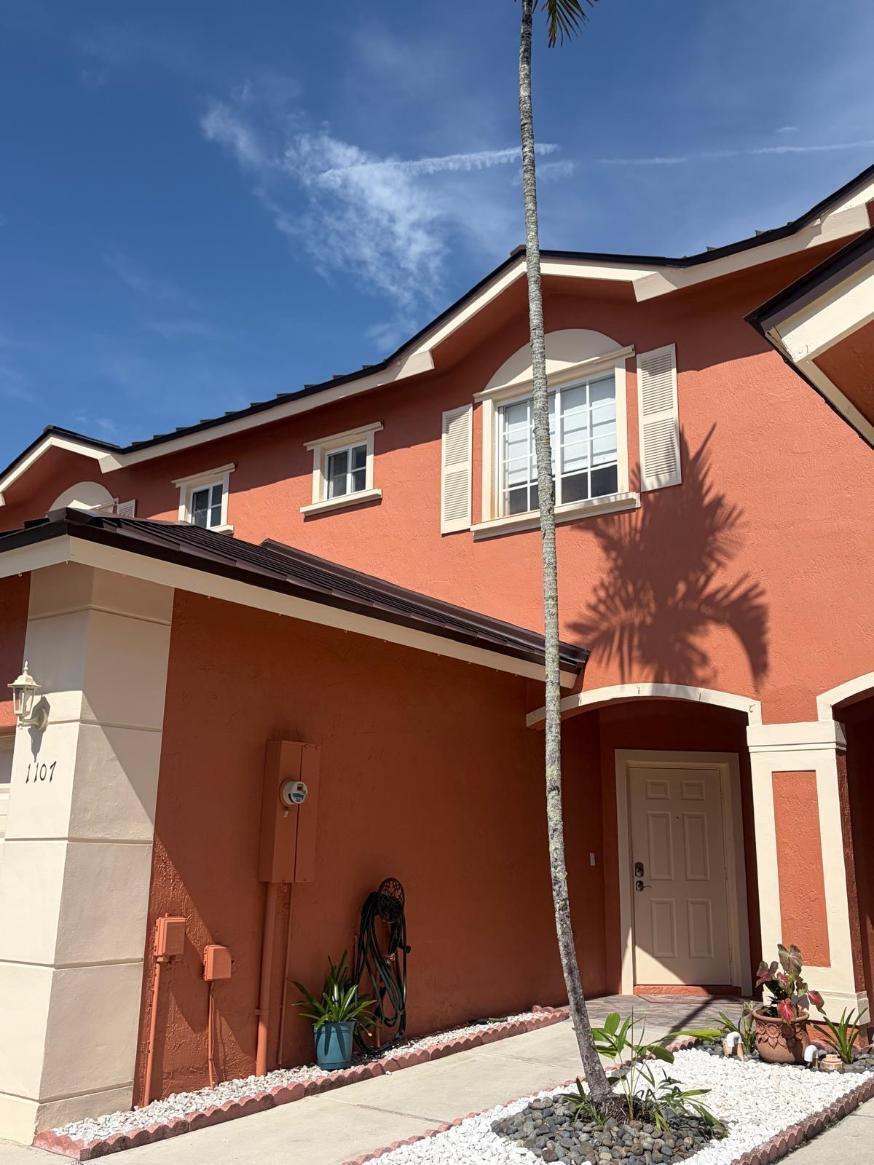 1107 NW 100th Avenue, Pembroke Pines, FL 33024, Pembroke Pines