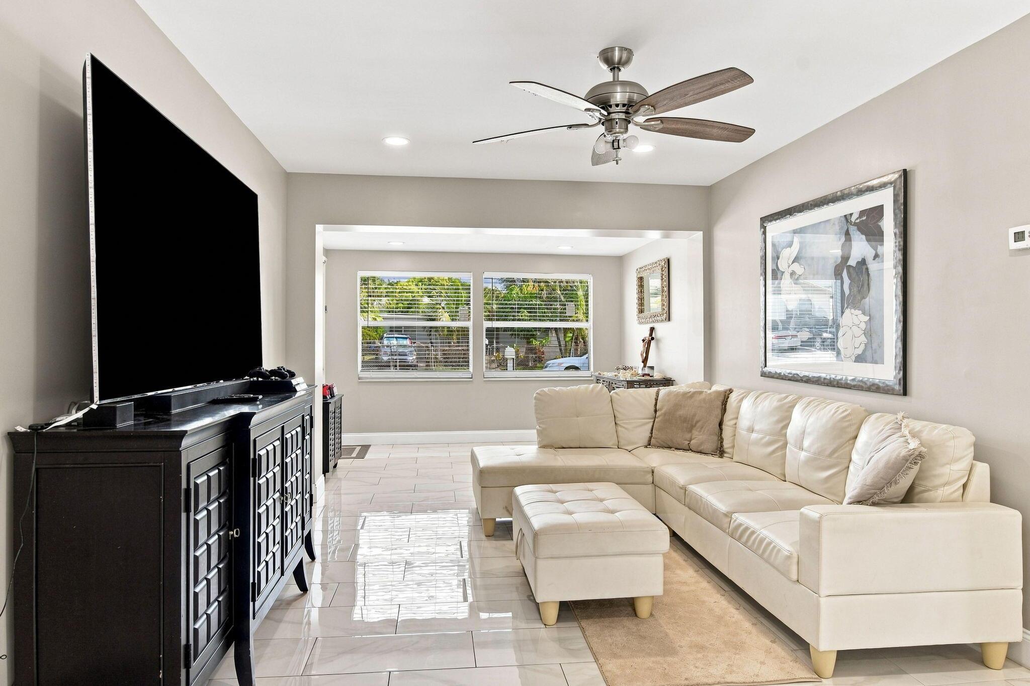 1217 W 32nd Street, Riviera Beach, FL 33404, Riviera Beach - Photo 5
