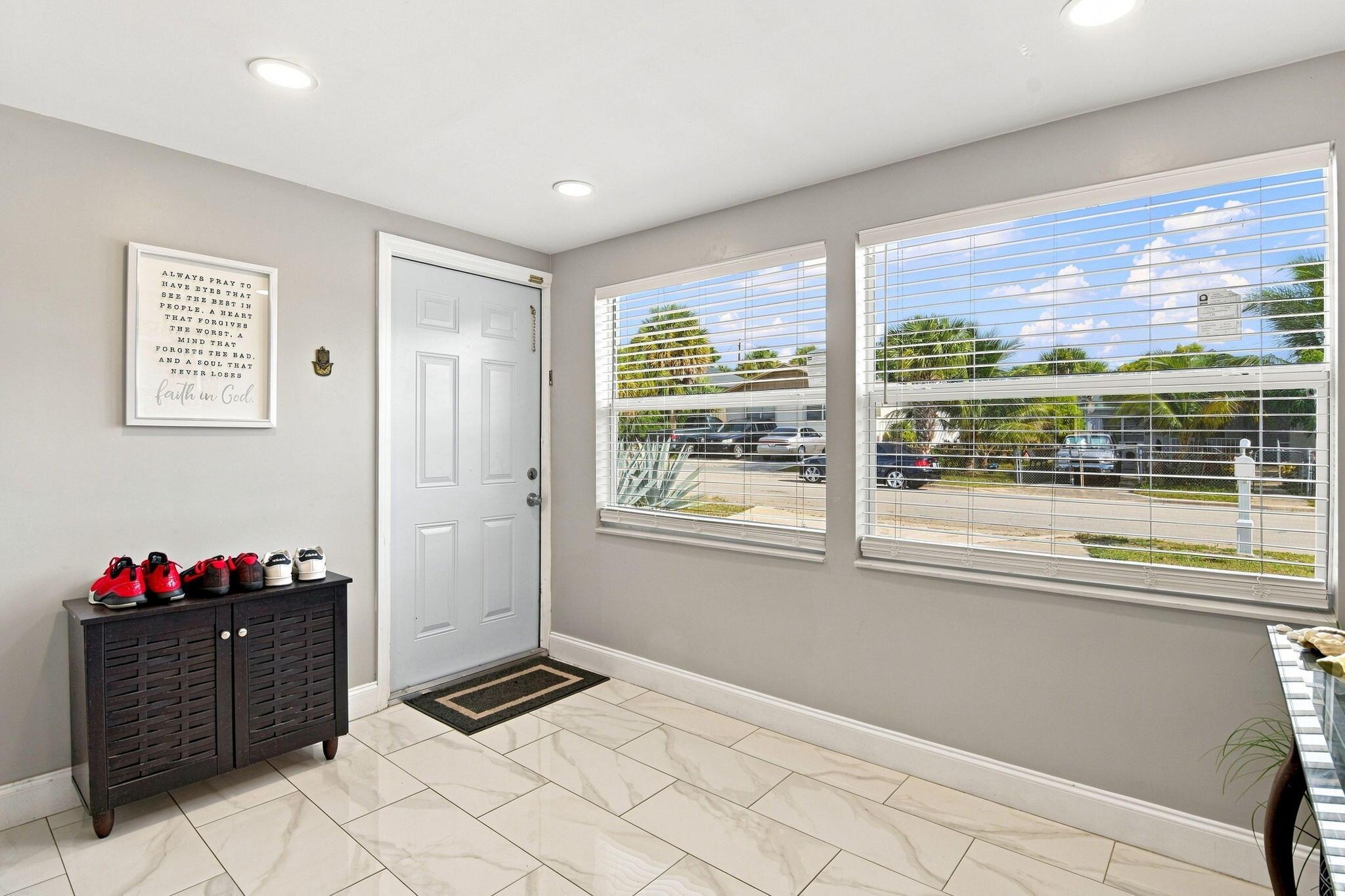 1217 W 32nd Street, Riviera Beach, FL 33404, Riviera Beach - Photo 2