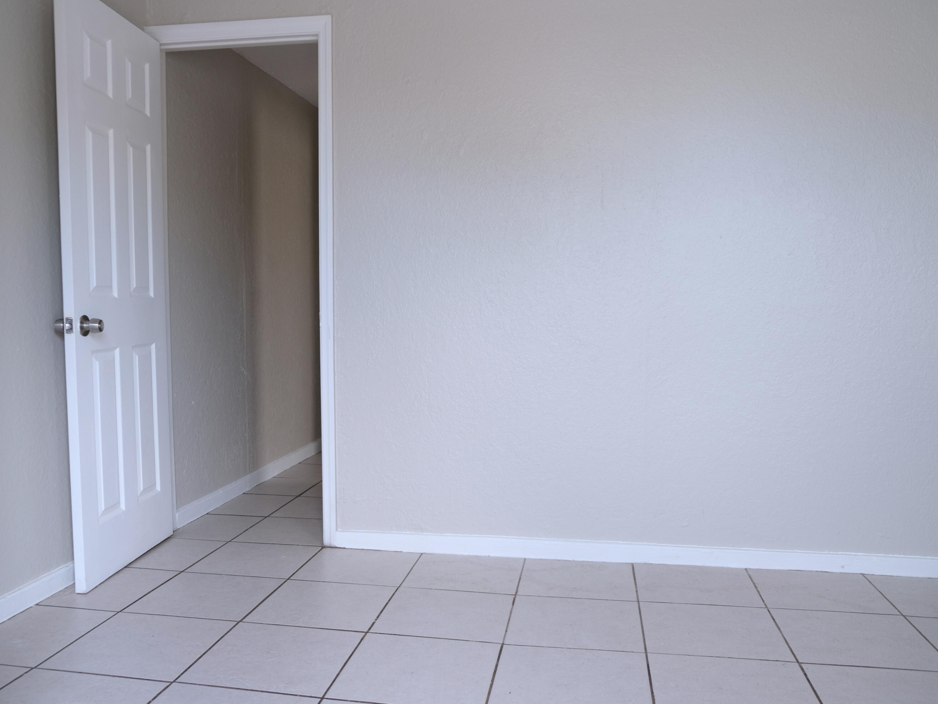 1104 22ND Street B, West Palm Beach, FL 33407, West Palm Beach - Photo 2