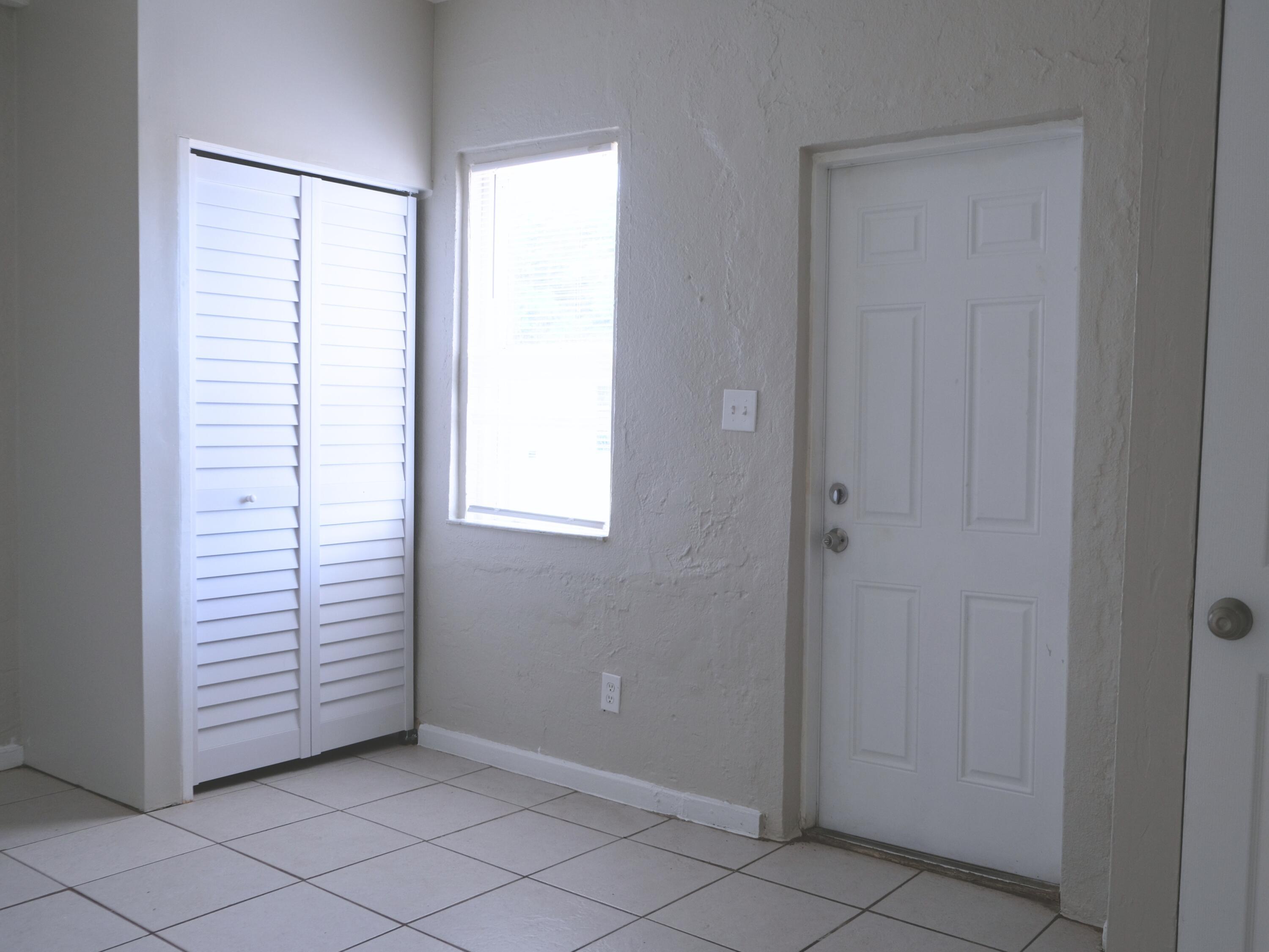 1104 22ND Street B, West Palm Beach, FL 33407, West Palm Beach - Photo 4