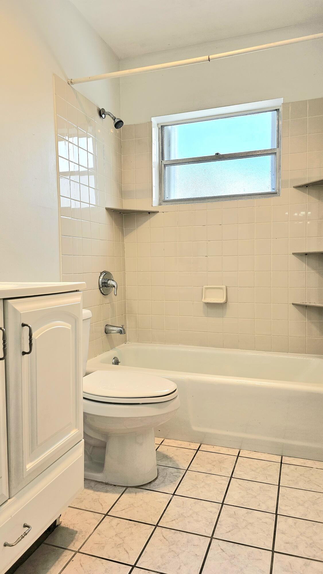 111 CLEVELAND Street B9, Lake Worth Beach, FL 33461, Lake Worth Beach - Photo 3