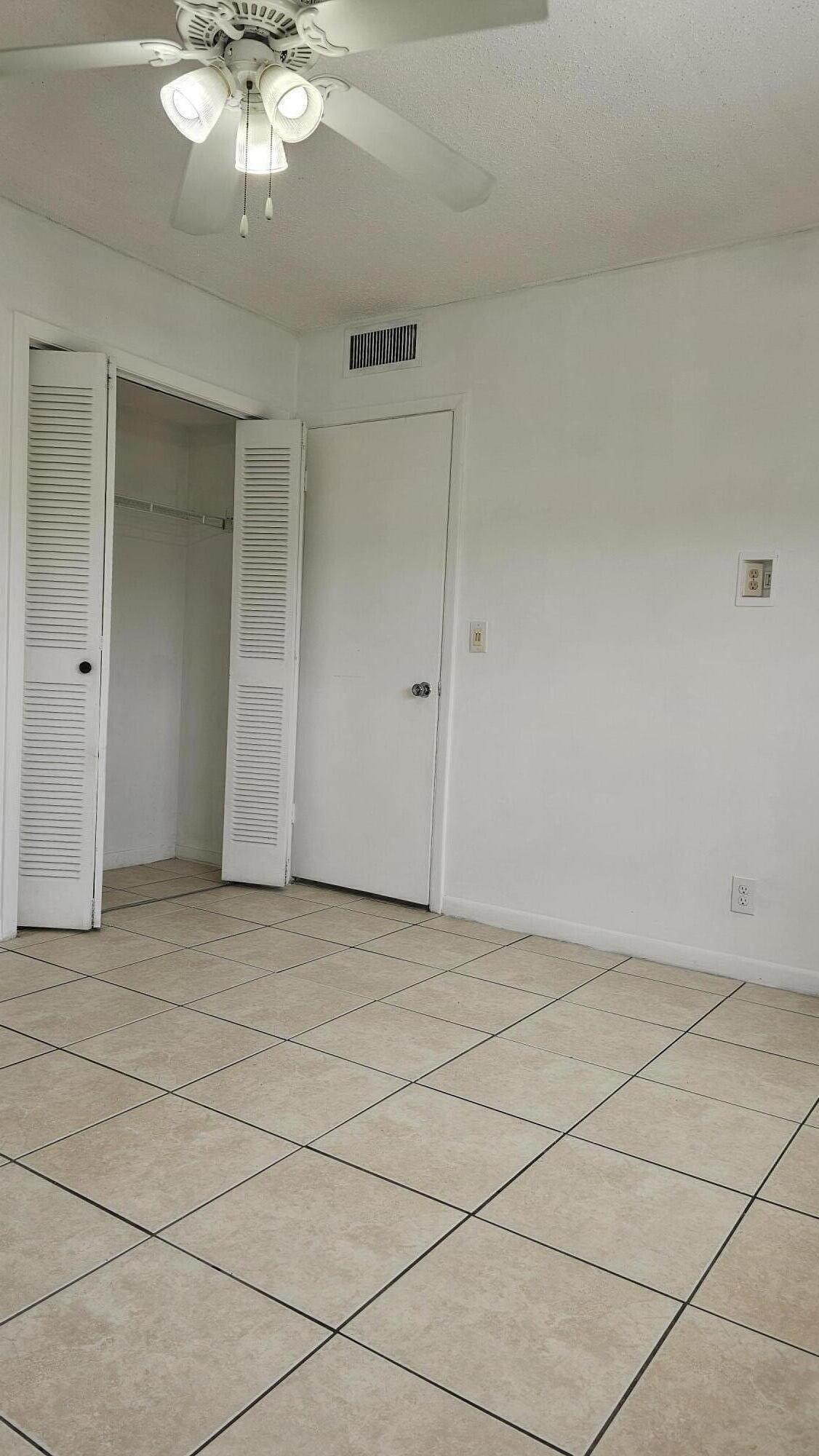 111 CLEVELAND Street B9, Lake Worth Beach, FL 33461, Lake Worth Beach - Photo 4
