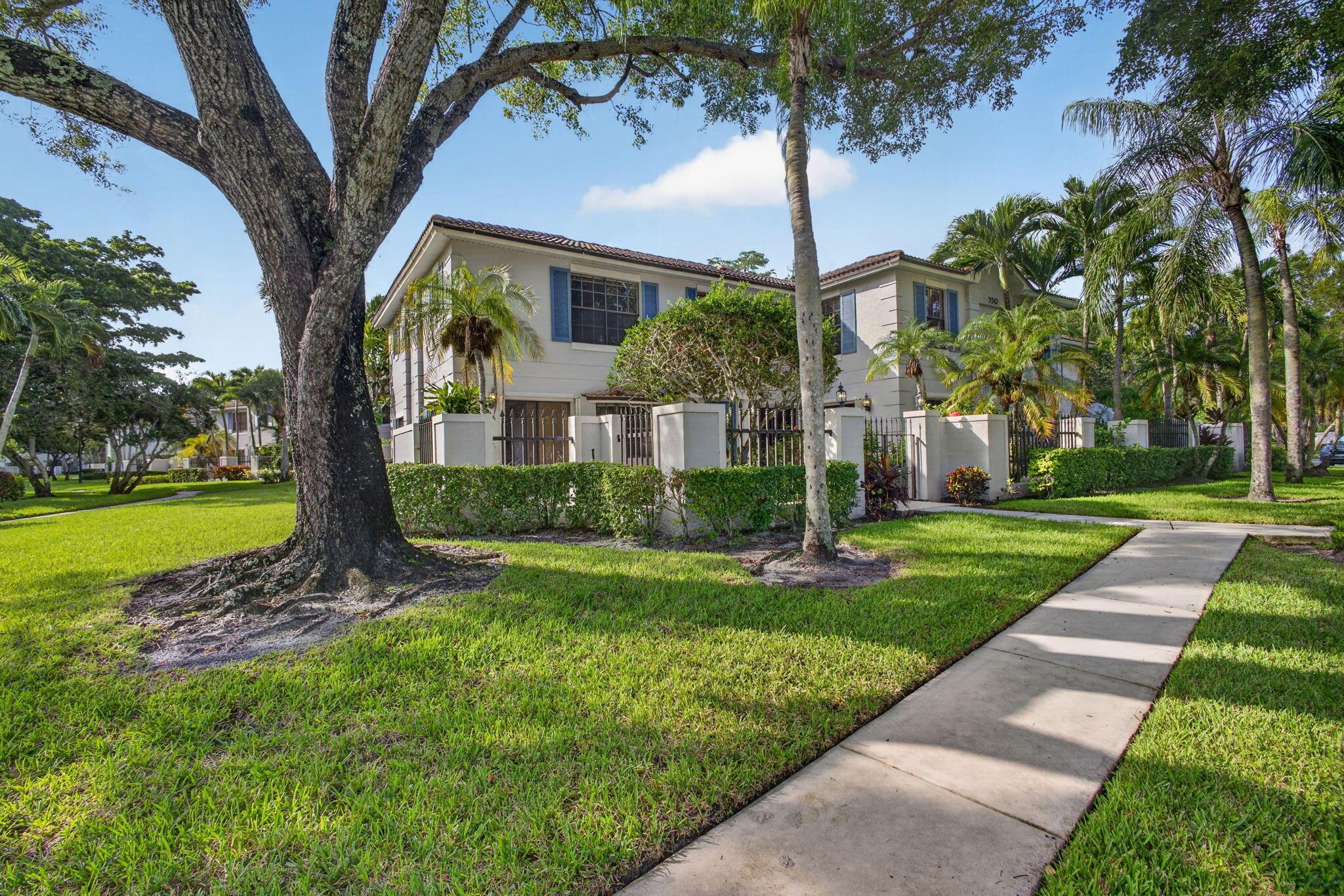 350 PRESTWICK Circle 2, Palm Beach Gardens, FL 33418, Palm Beach Gardens - Photo 4