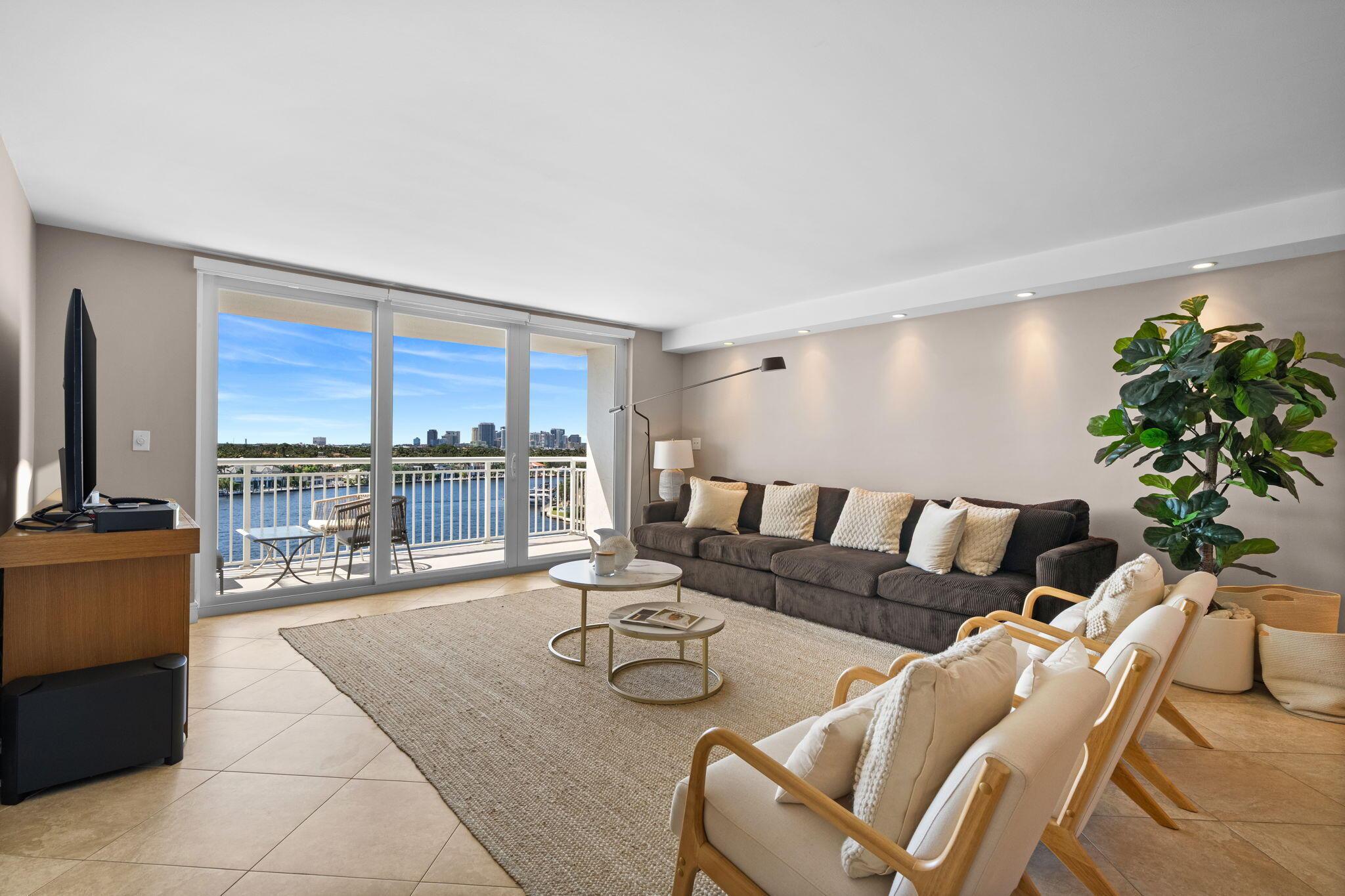 511 BAYSHORE Drive 810, Fort Lauderdale, FL 33304, Fort Lauderdale - Photo 4