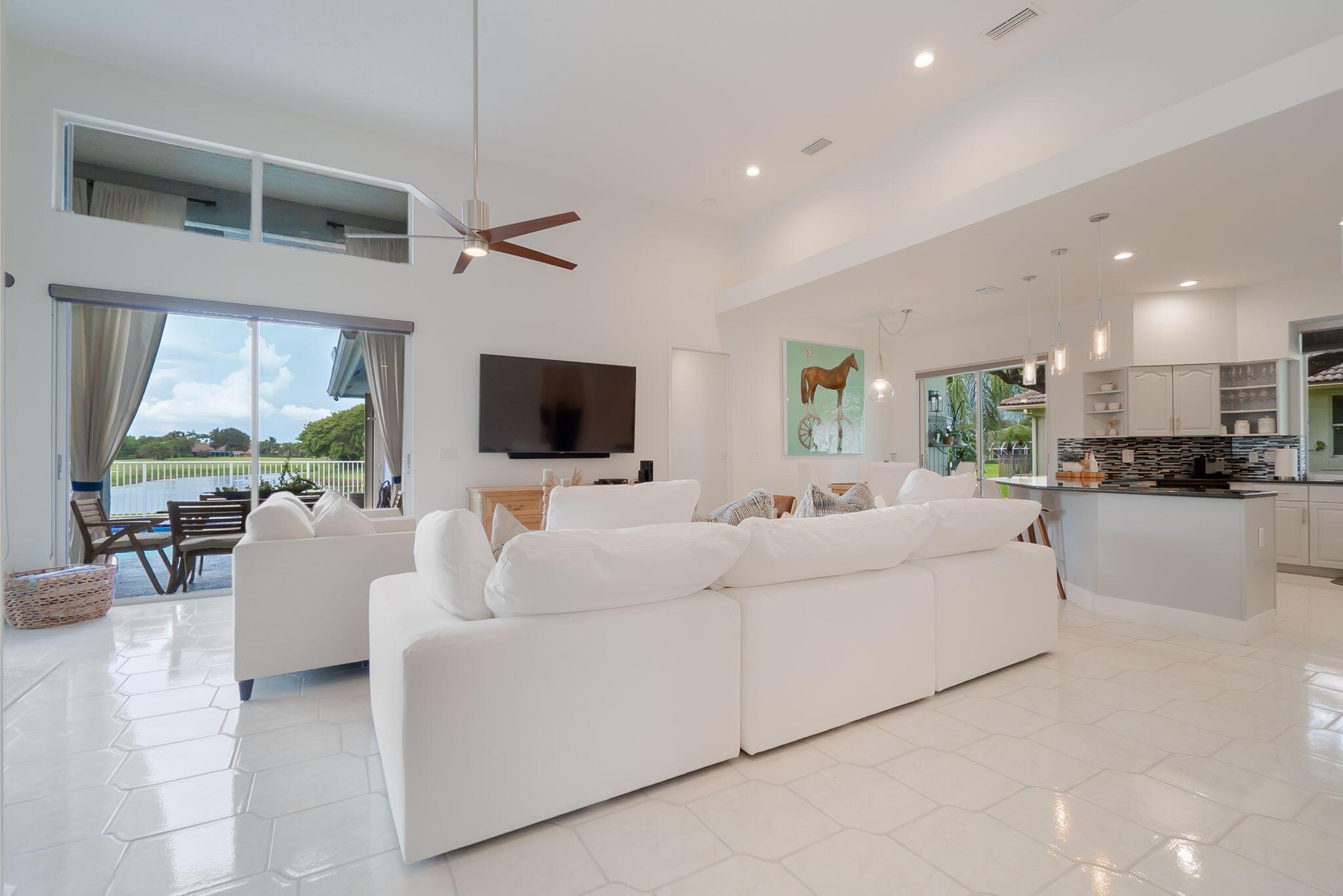 1907 S Club Drive, Wellington, FL 33414, Wellington - Photo 3