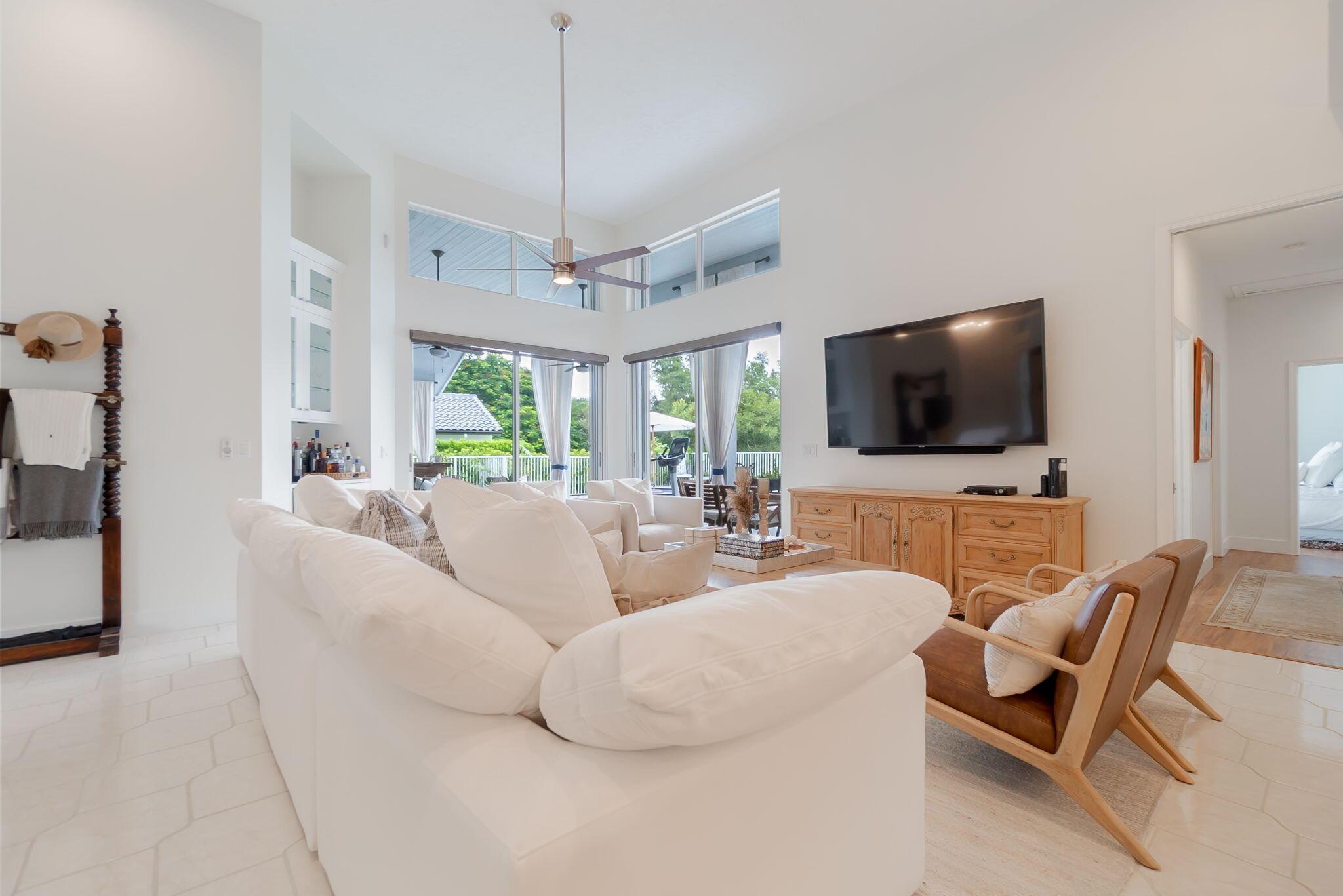 1907 S Club Drive, Wellington, FL 33414, Wellington - Photo 4