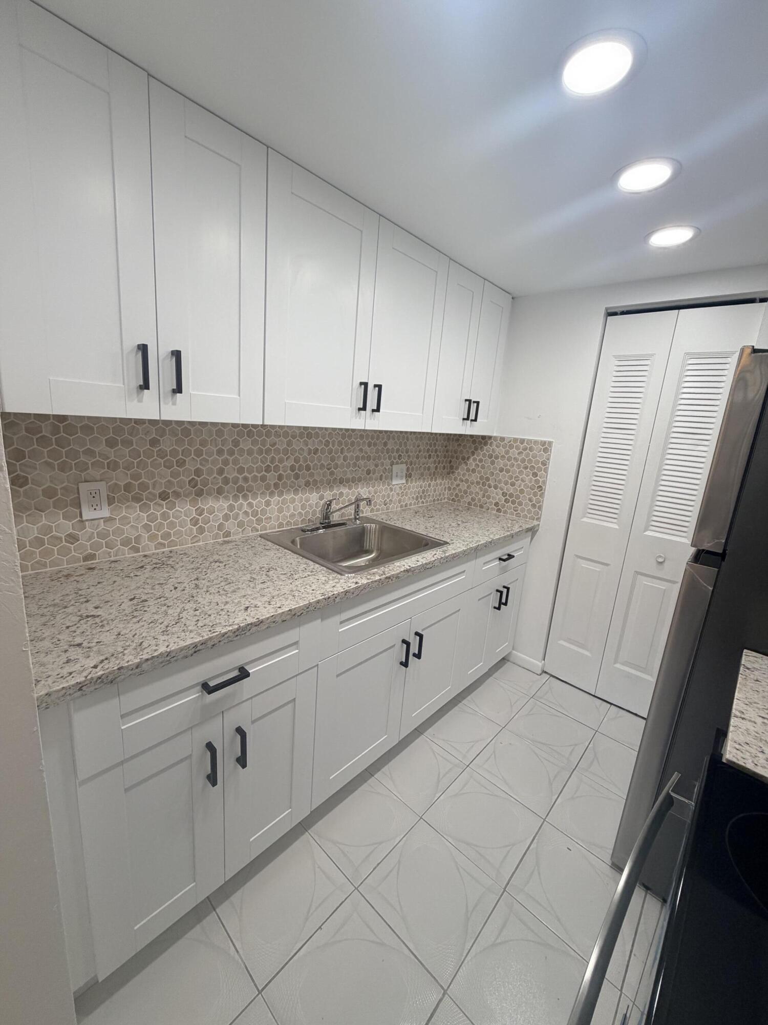 1210 Old Boynton Road 103, Boynton Beach, FL 33426, Boynton Beach - Photo 4
