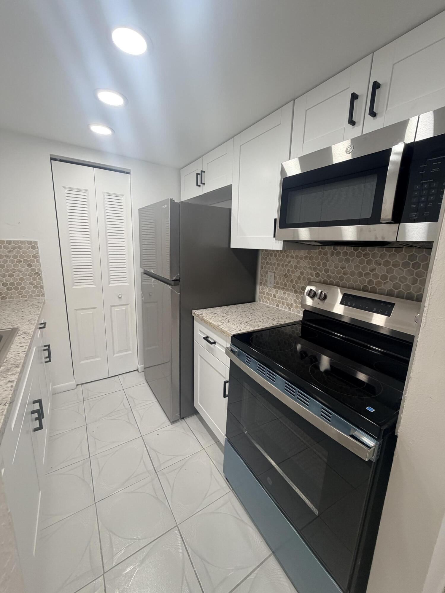 1210 Old Boynton Road 103, Boynton Beach, FL 33426, Boynton Beach - Photo 3