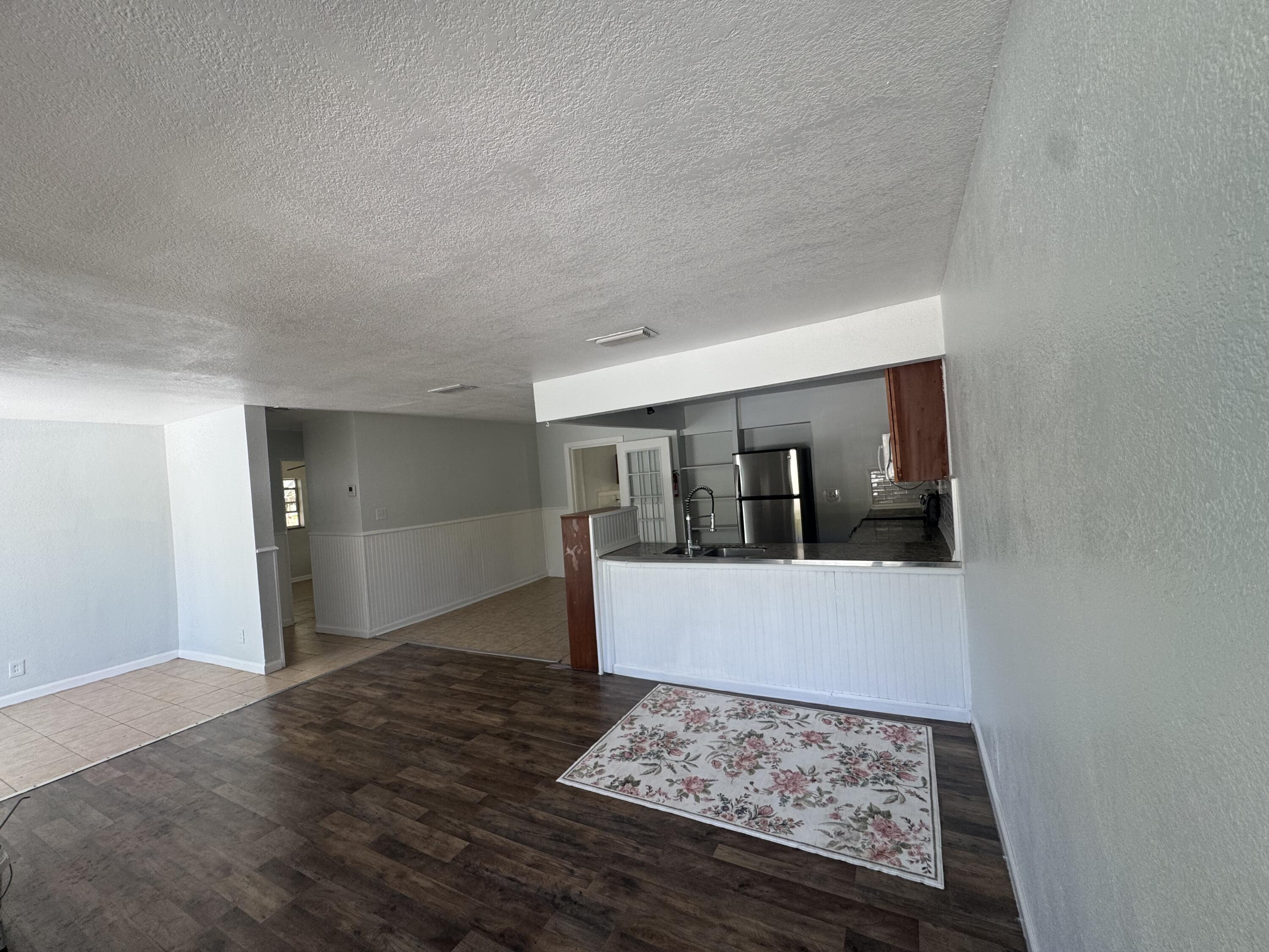6101 NE 4TH Avenue, Oakland Park, FL 33334, Oakland Park - Photo 2