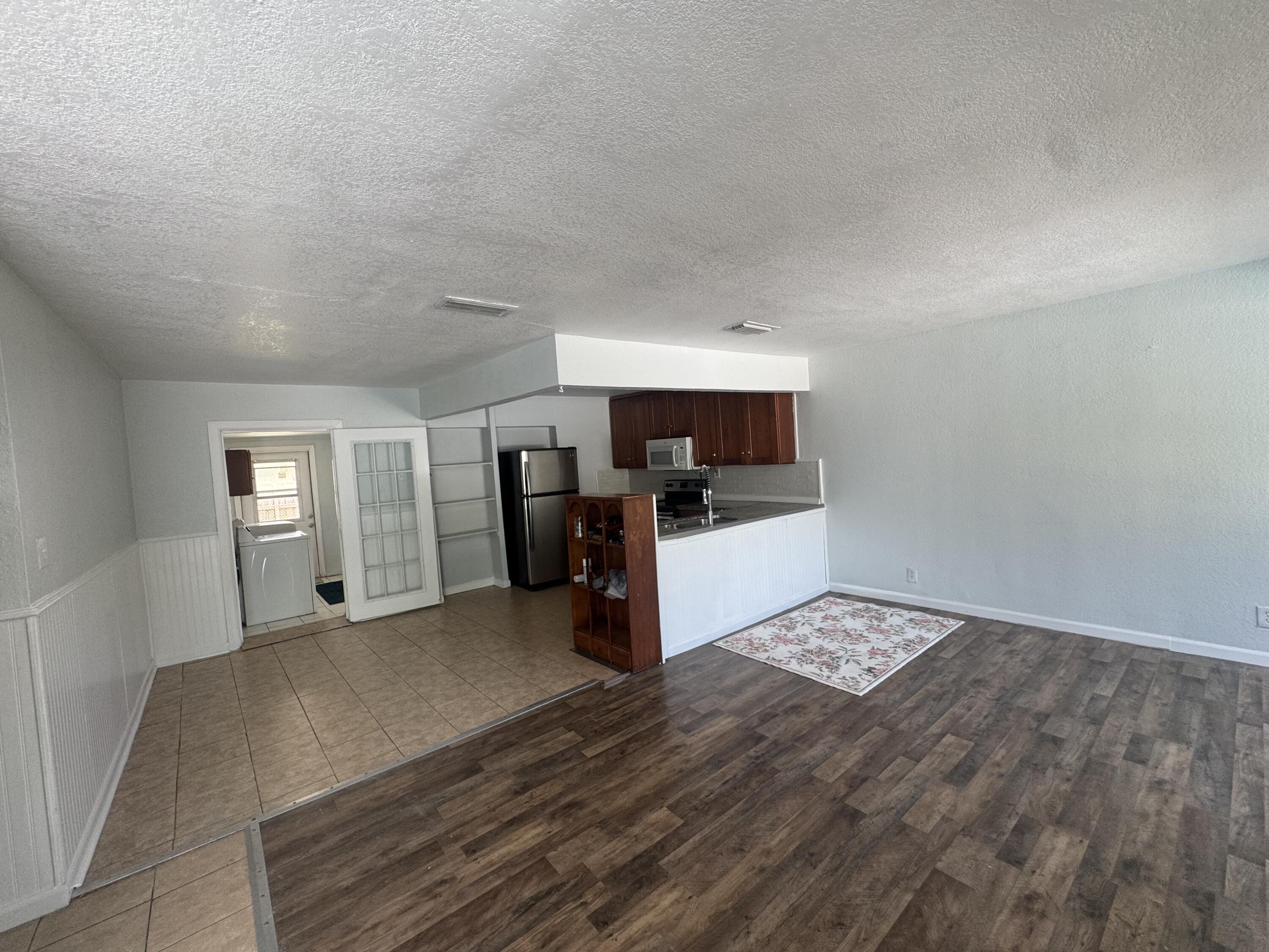 6101 NE 4TH Avenue, Oakland Park, FL 33334, Oakland Park - Photo 3
